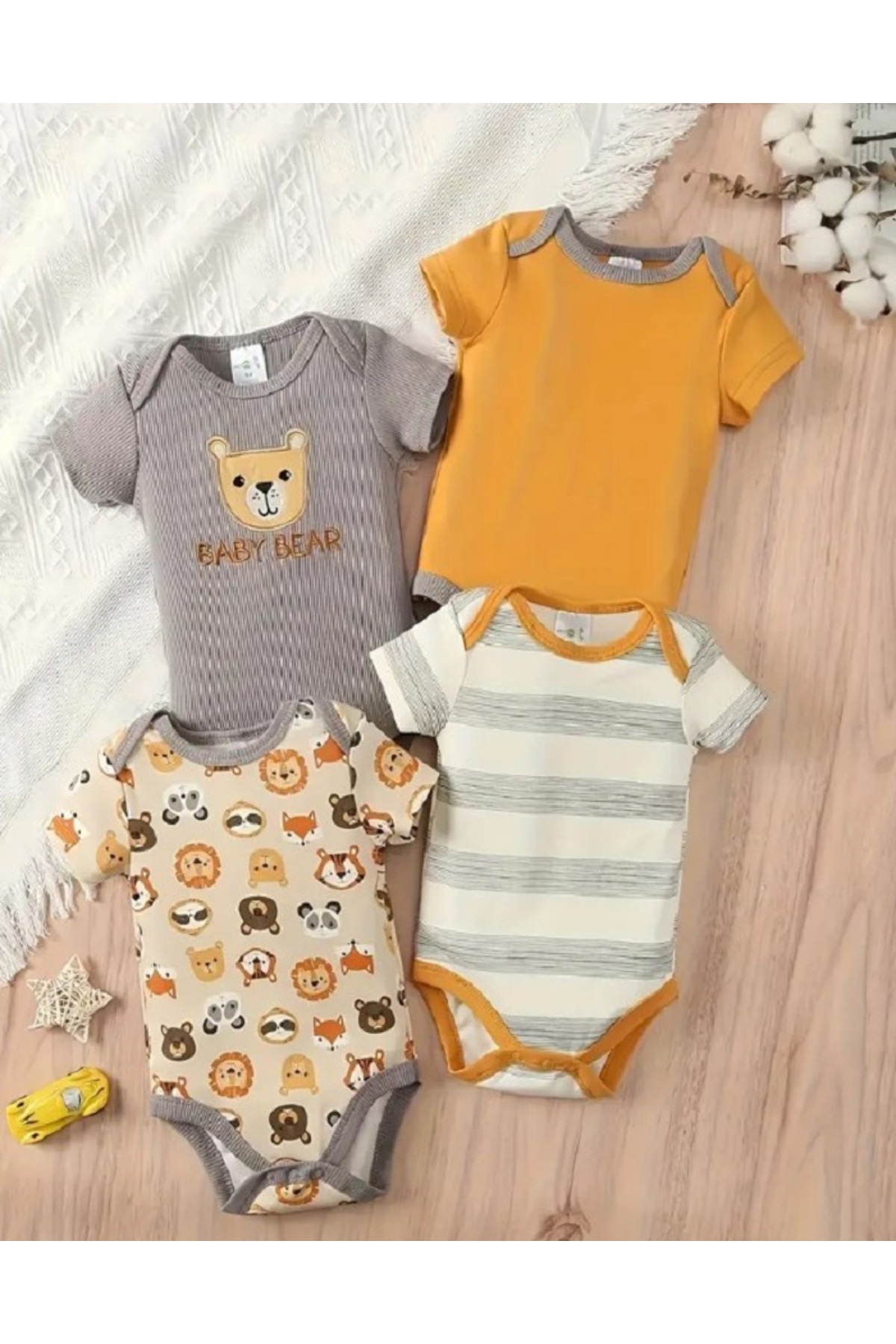 بادی نوزادی دخترانه و پسرانه، آستین کوتاه، بسته ۴ تکه، (خرس ناز نارنجی) ۶ ماهه  بادی نوزادی دخترانه و پسرانه، آستین کوتاه، بسته ۴ تکه، (خرس ناز نارنجی) ۶ ماهه