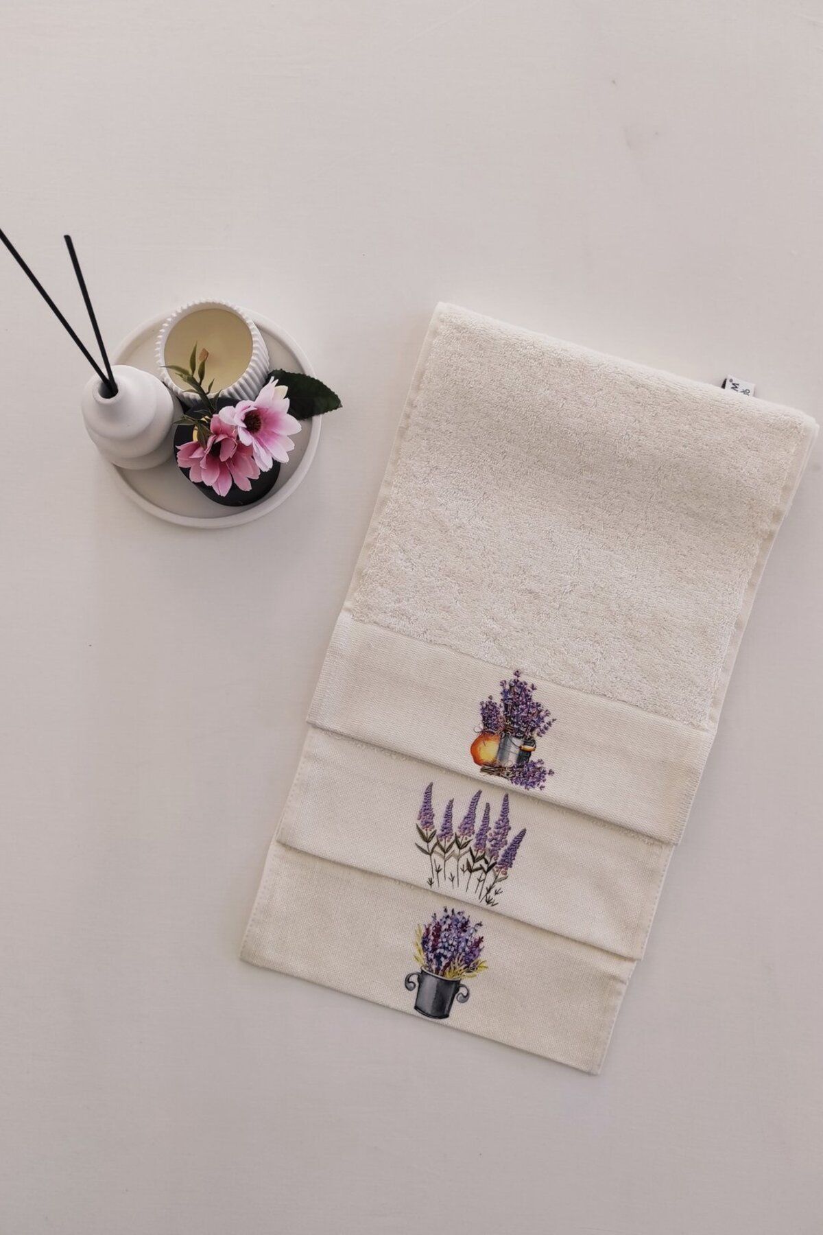 Sevim-Lavender 3-Piece Printed Kitchen and Guest Towel Set - Ecru Hand Towel - 30X50 cm 1