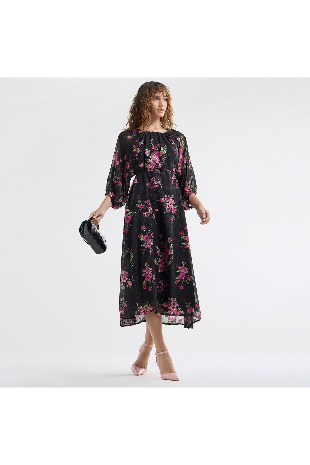 FAV-Floral Print Midi Dress with Batwing Sleeves and Tie-Up Detail 1