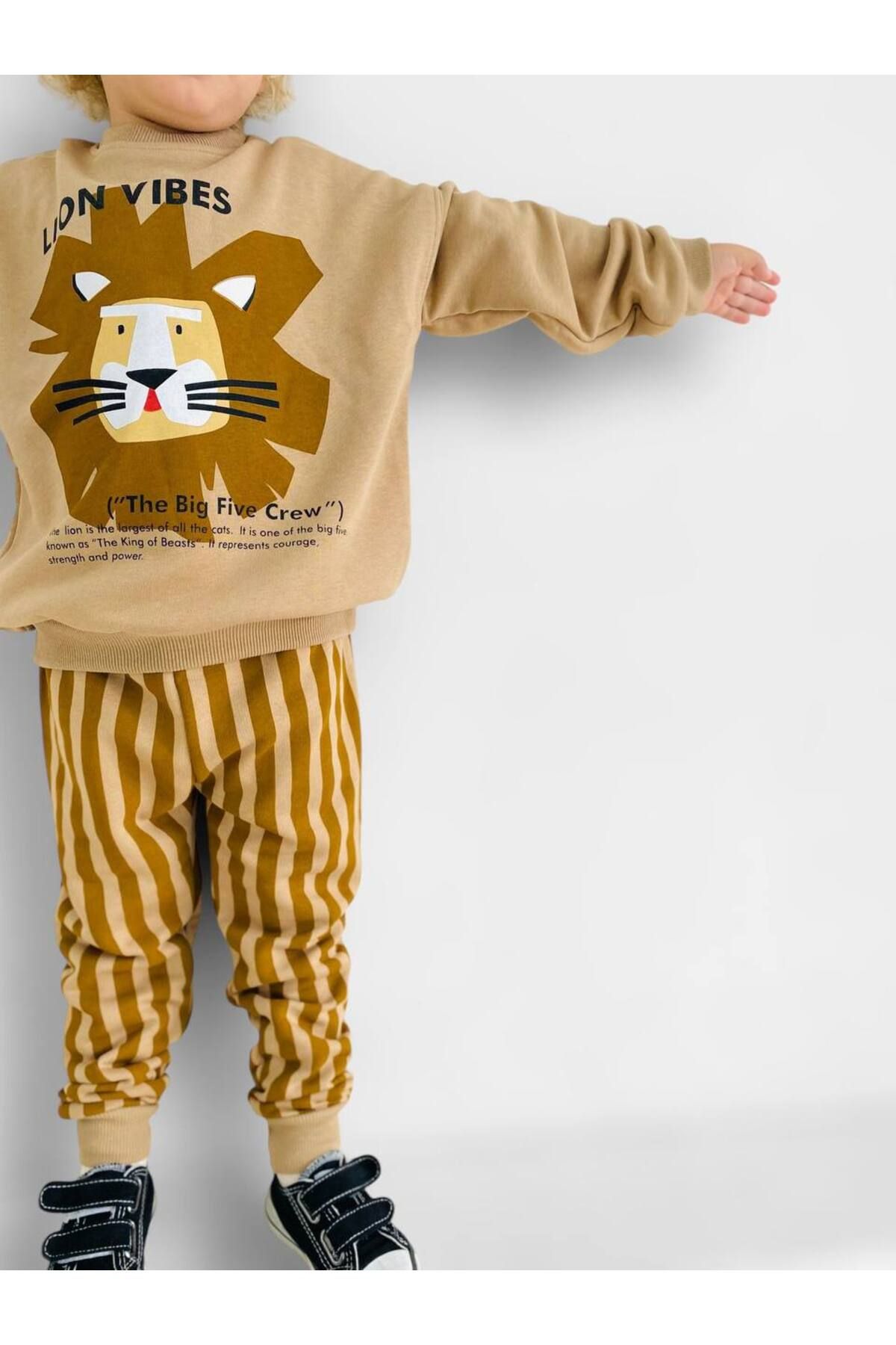 momchi-Lion Vibes Beige Kids Tracksuit Set with Lion Figure - Comfortable Wear Bottom and Top Combination 5