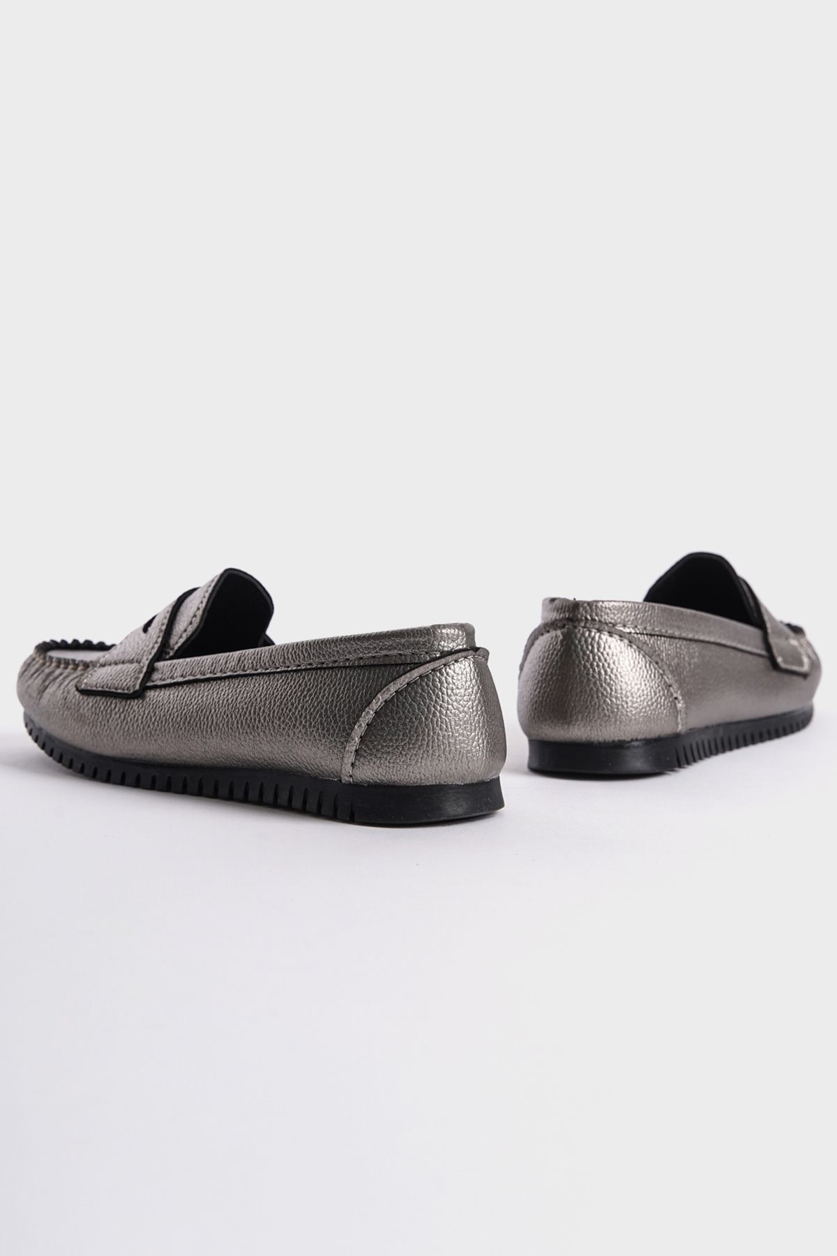 لوفر نقرهای زنانه لوبری اورجینال Capone Outfitters
