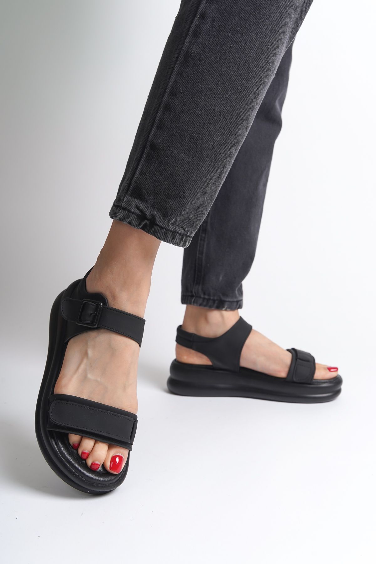 صندل مشکی زنانه های مبتنی بر راحتی Capone Outfitters