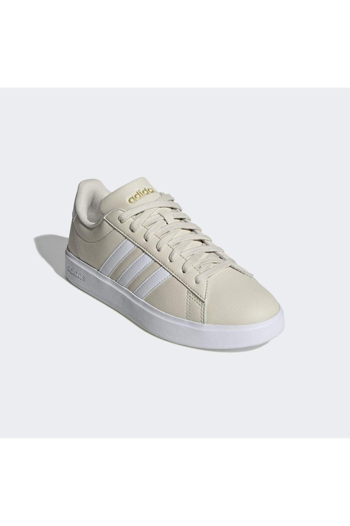 اسنیکر سفید زنانه دادگاه بزرگ CloudFoam Courtyle Court Comfort adidas