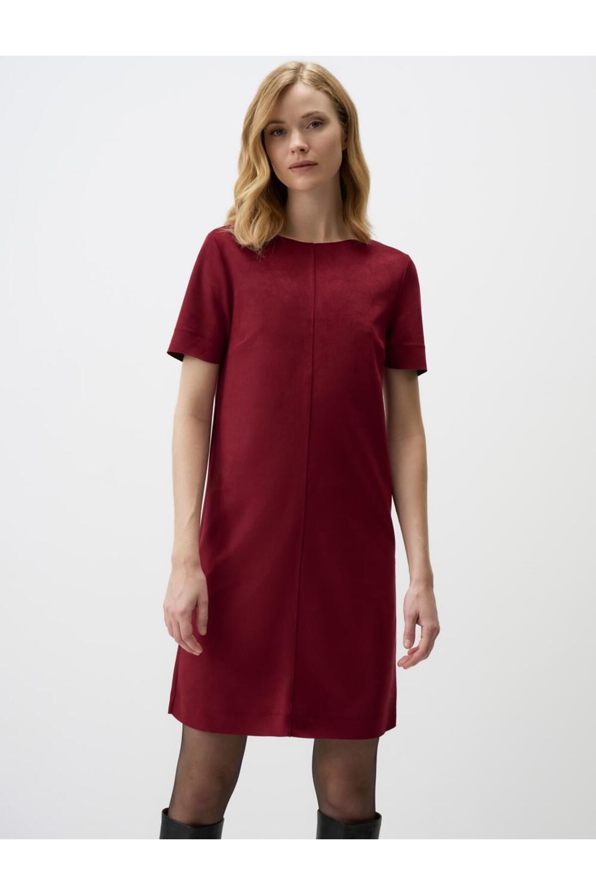 burgundy round neck short sleeve mini dress