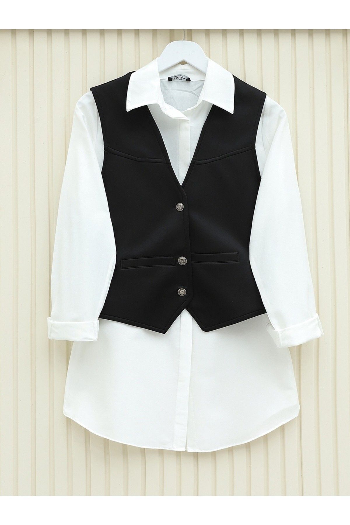 Modamorfo-Black Scuba Vest - with Pocket Detail and Buttons 2