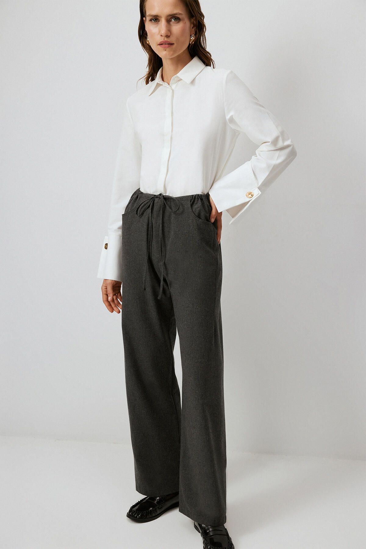 Touché Privé-Lace-Up Relax Fit Pant 1