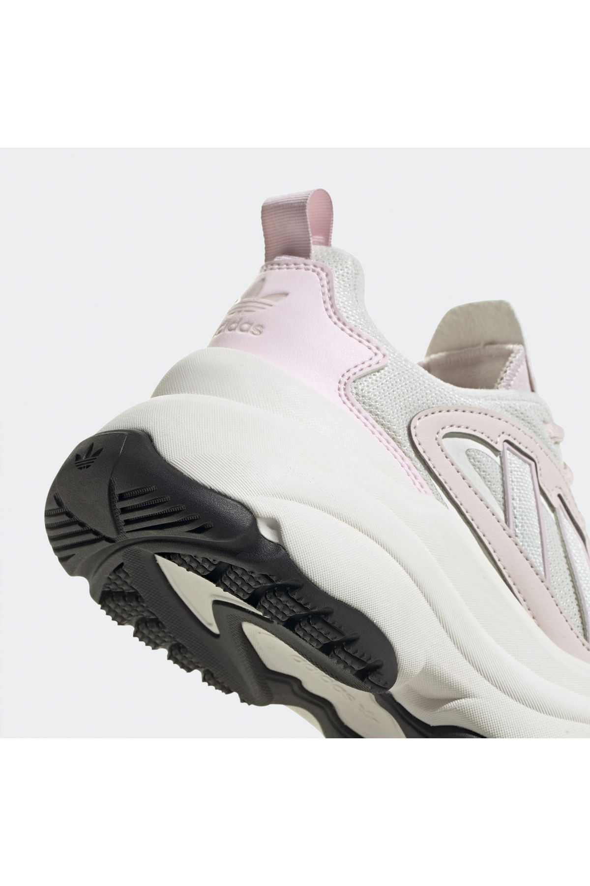 اسنیکر سفید زنانه Originals کفش ورزشی Ozgaia adidas