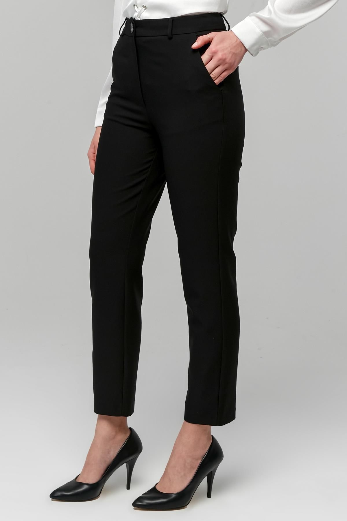 Appleline-Black Women's Carrot Trousers - Skinny Leg, Ankle Length 4