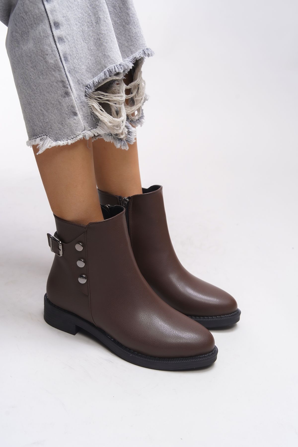 Riccon-Heshrari Women's Boots - 0012072   Model, Brown Skin 1