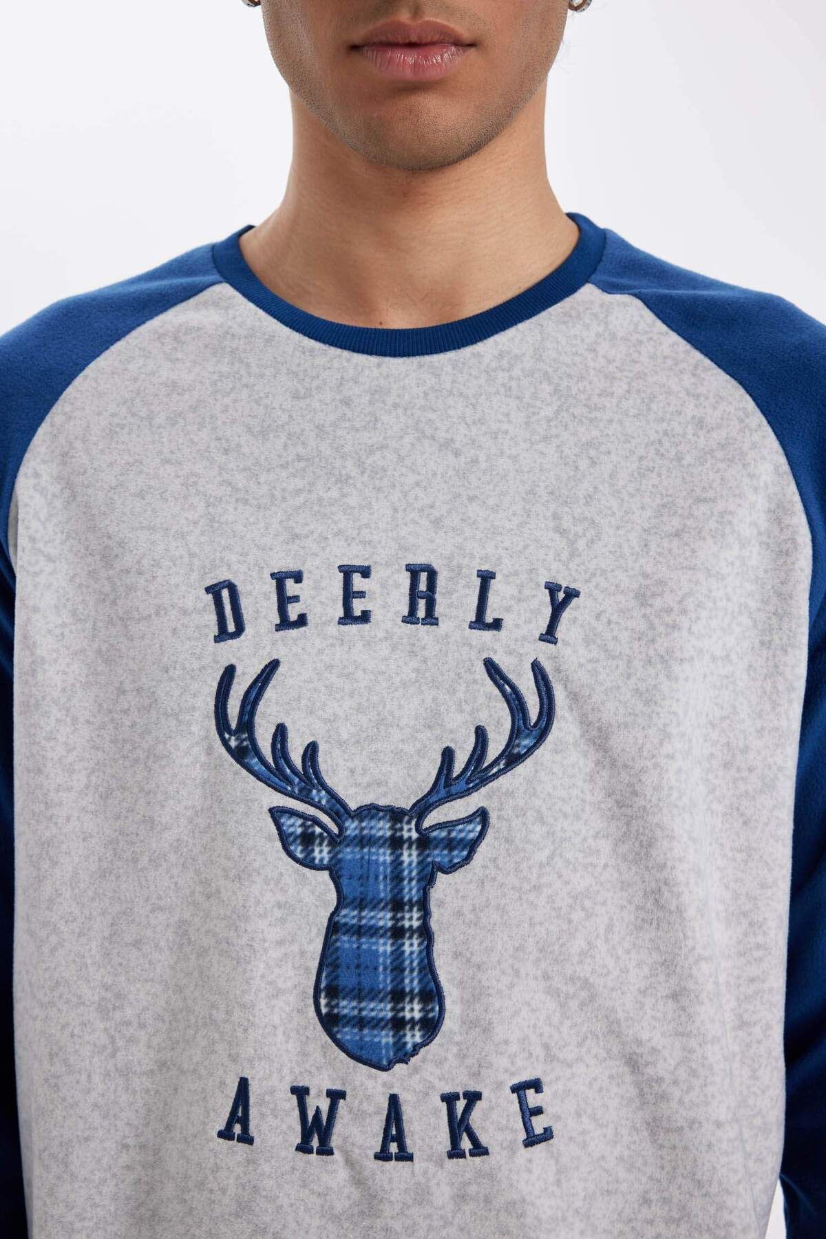 DeFacto-Regular Fit Fleece Pajamas Set Printed Long Sleeve Top Long Bottom C6100Ax24Wn 5