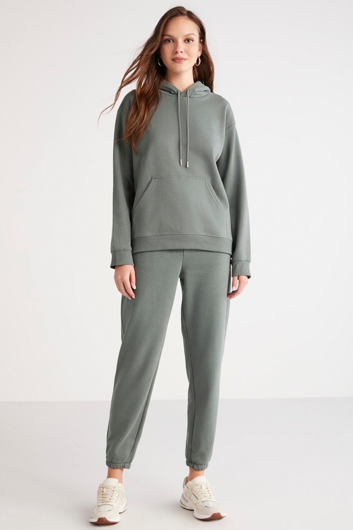 GRIMELANGE-MIRAI Weiche grüne Damen-Jogginghose mit Fleece-Innenseite 2