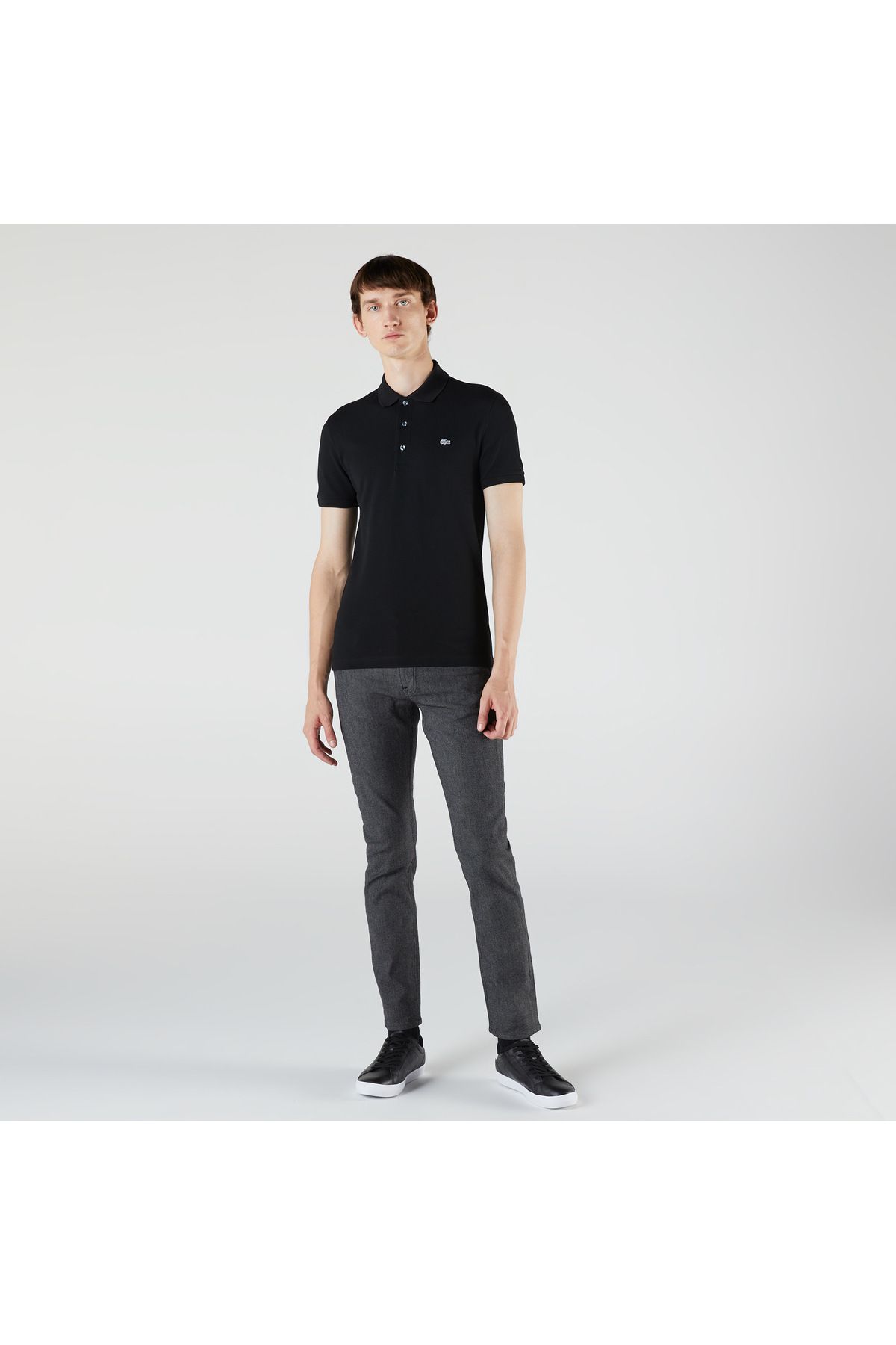 تی شرت یقه پولو مردانه چوگان سیاه و سفید باریک Lacoste