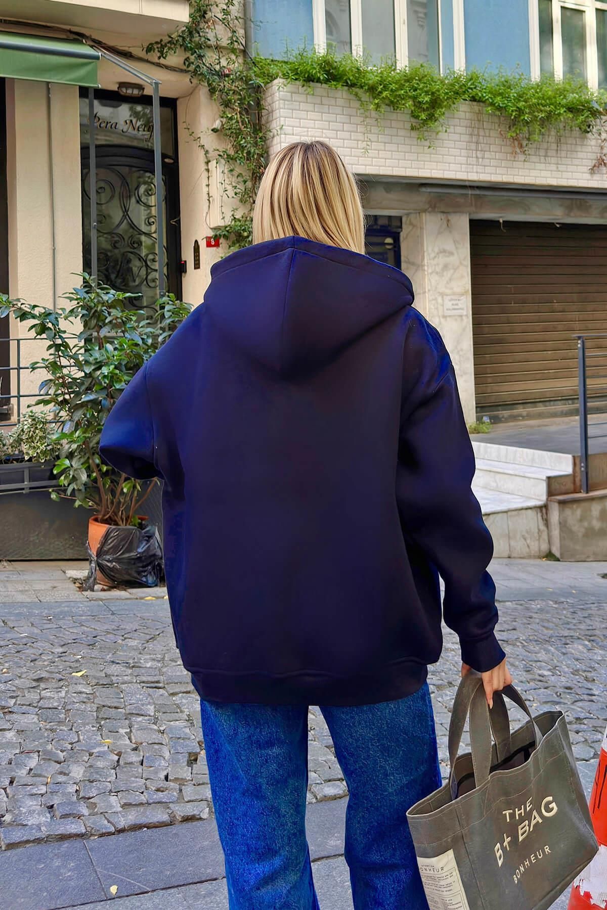 Swist-Granatowa bluza damska z kapturem i kieszeniami typu kangurka, oversize 5