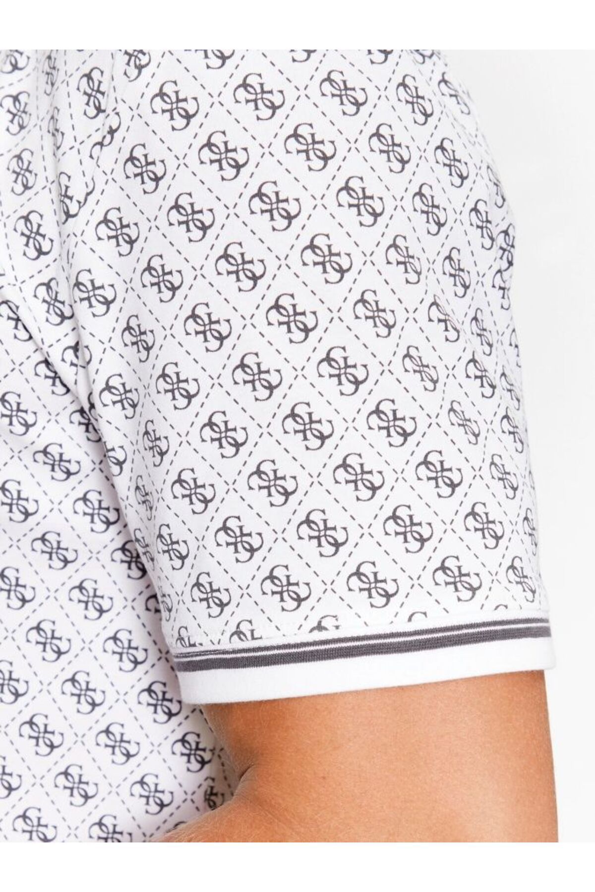 تی شرت سفید مردانه توری اورجینال Guess