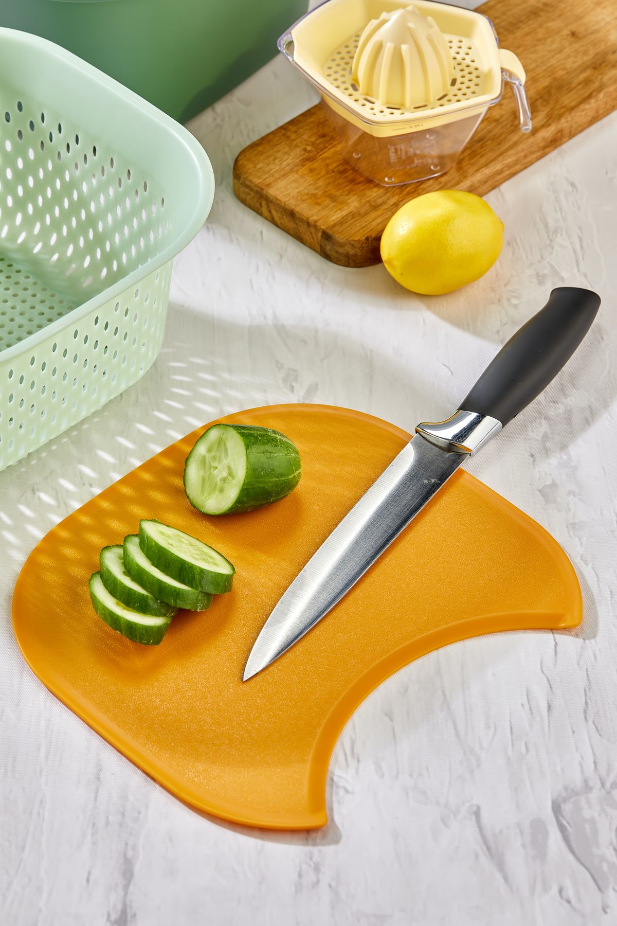 EMBazaar-Master 5 Piece Preparation Set - Multi-Purpose Mixing Bowl, Strainer and Cutting Board 5