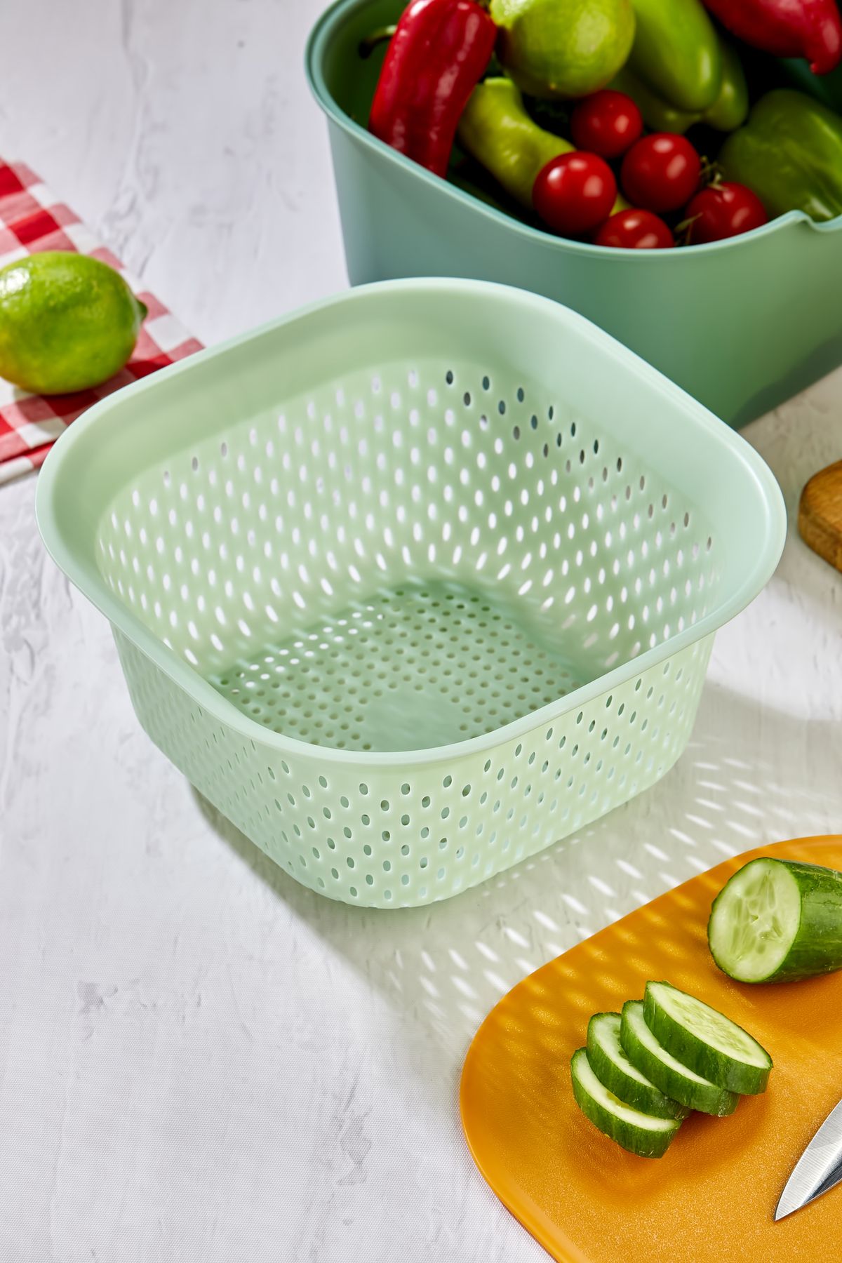 EMBazaar-Master 5 Piece Preparation Set - Multi-Purpose Mixing Bowl, Strainer and Cutting Board 4