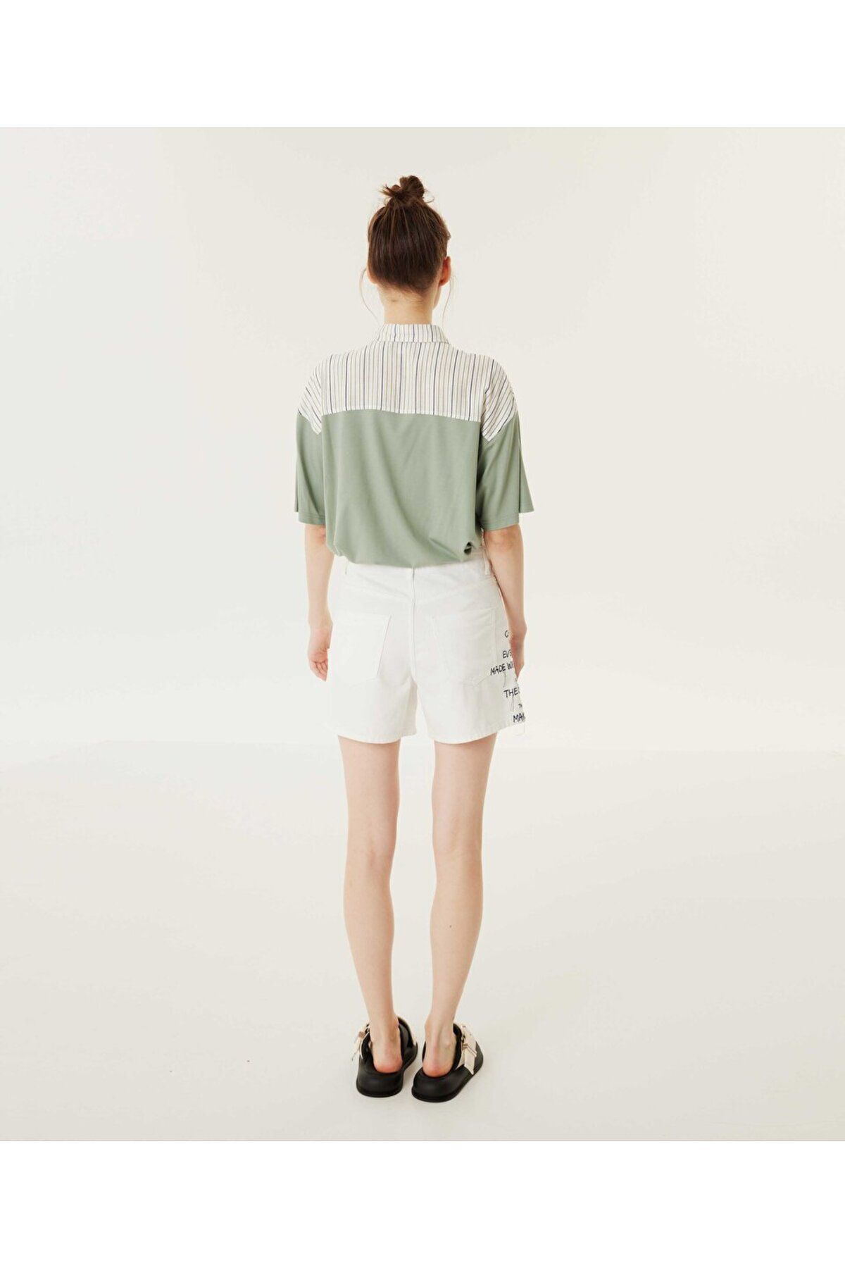 Twist-Slogan Shorts Design 6