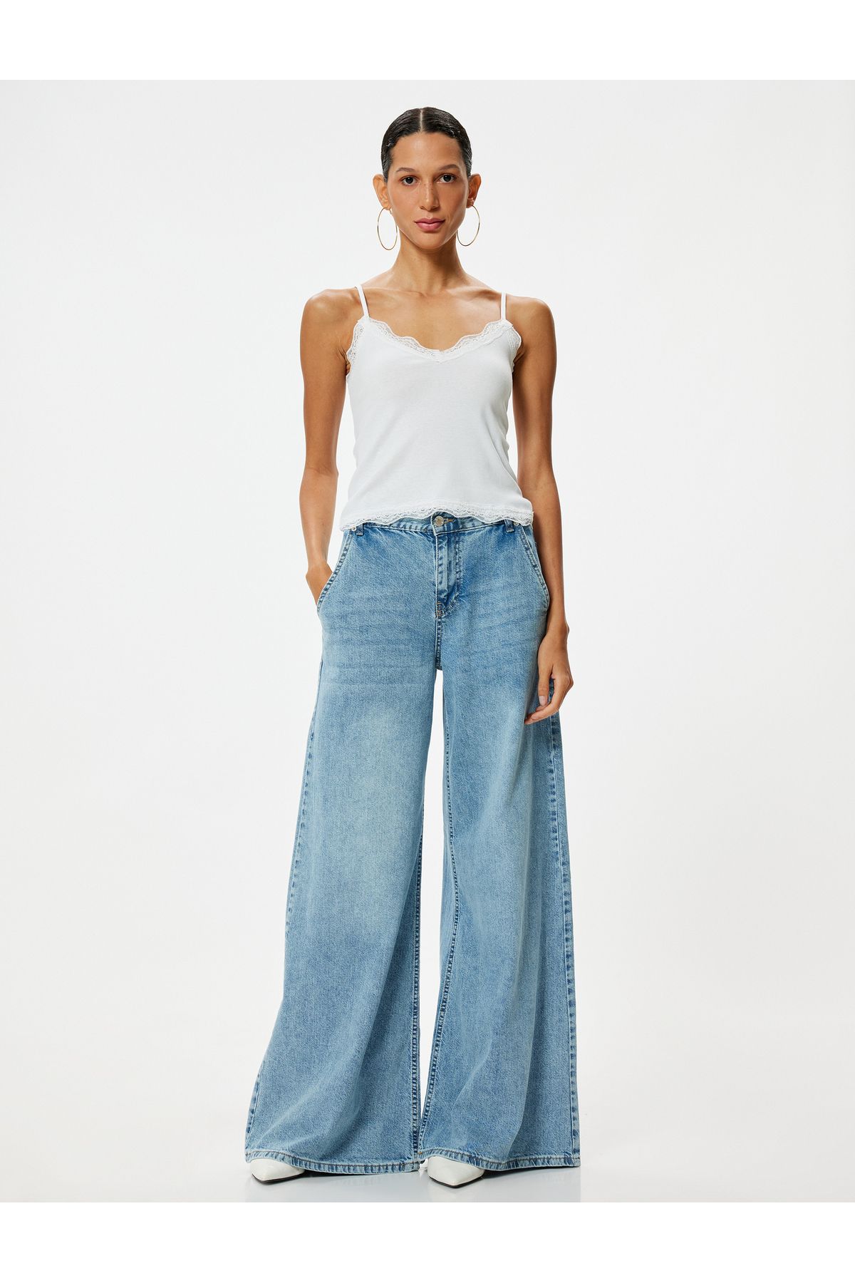 Koton-Slim Fit tílko bez rukávů s výstřihem do V – s krajkou 2