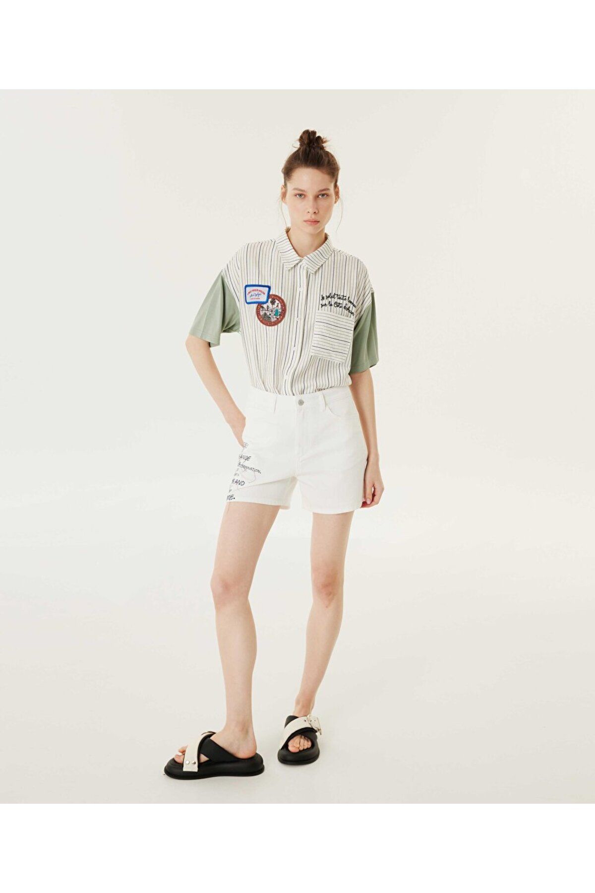 Twist-Slogan Shorts Design 2