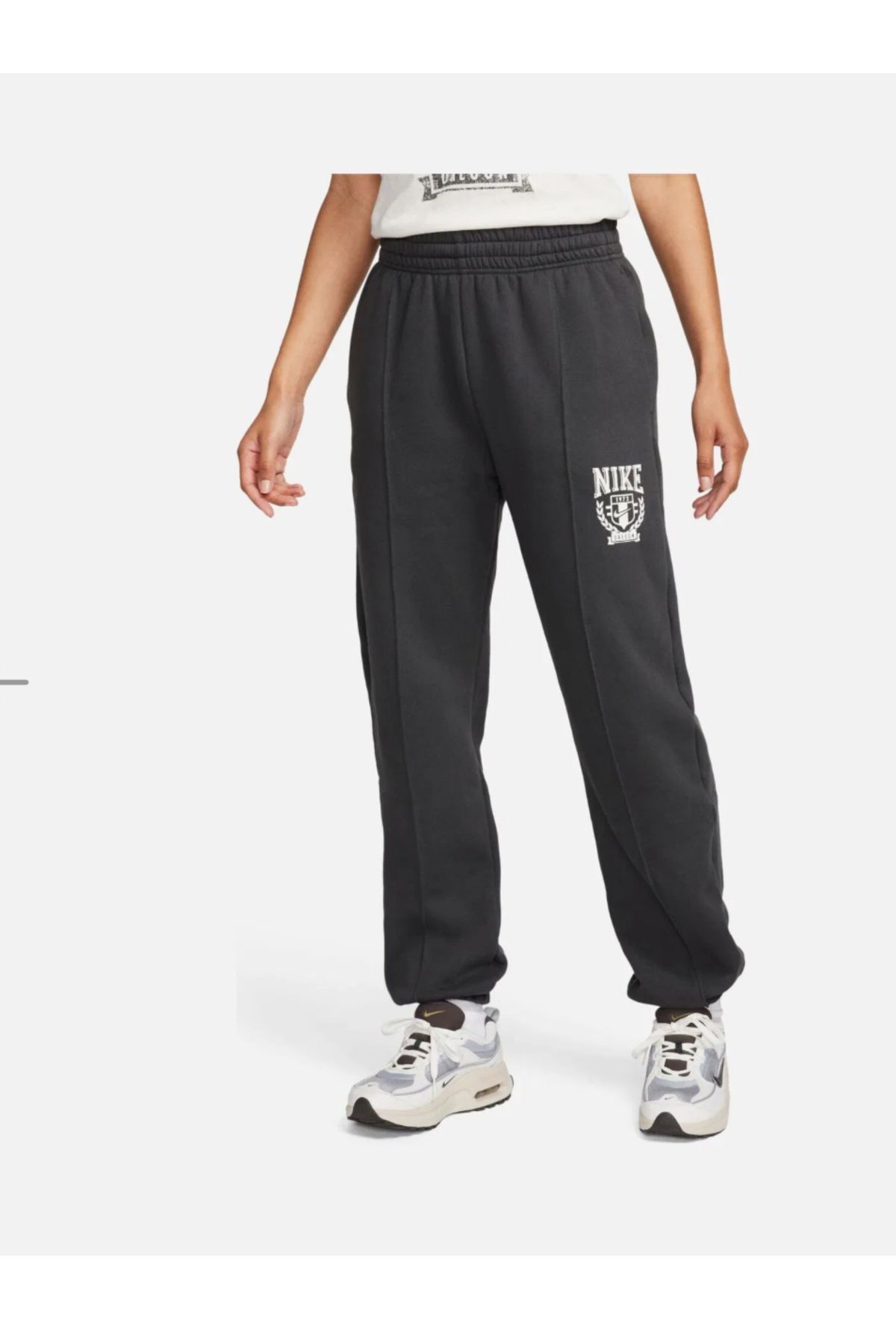 Nike-Sportswear Fleece Varsity Women's Sweatpants 1