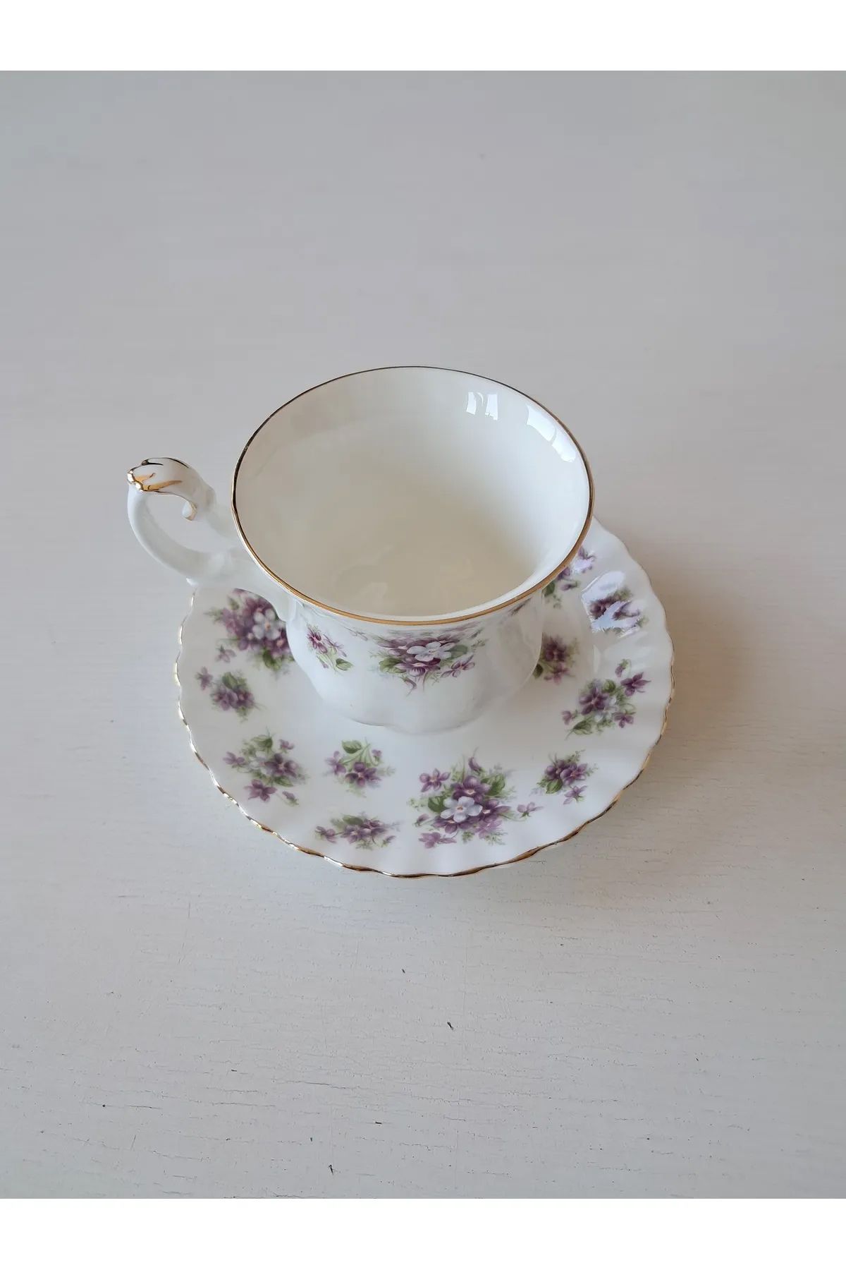 Royal Albert-Pleated Violets Bone China Vintage Violet - Teacup 2
