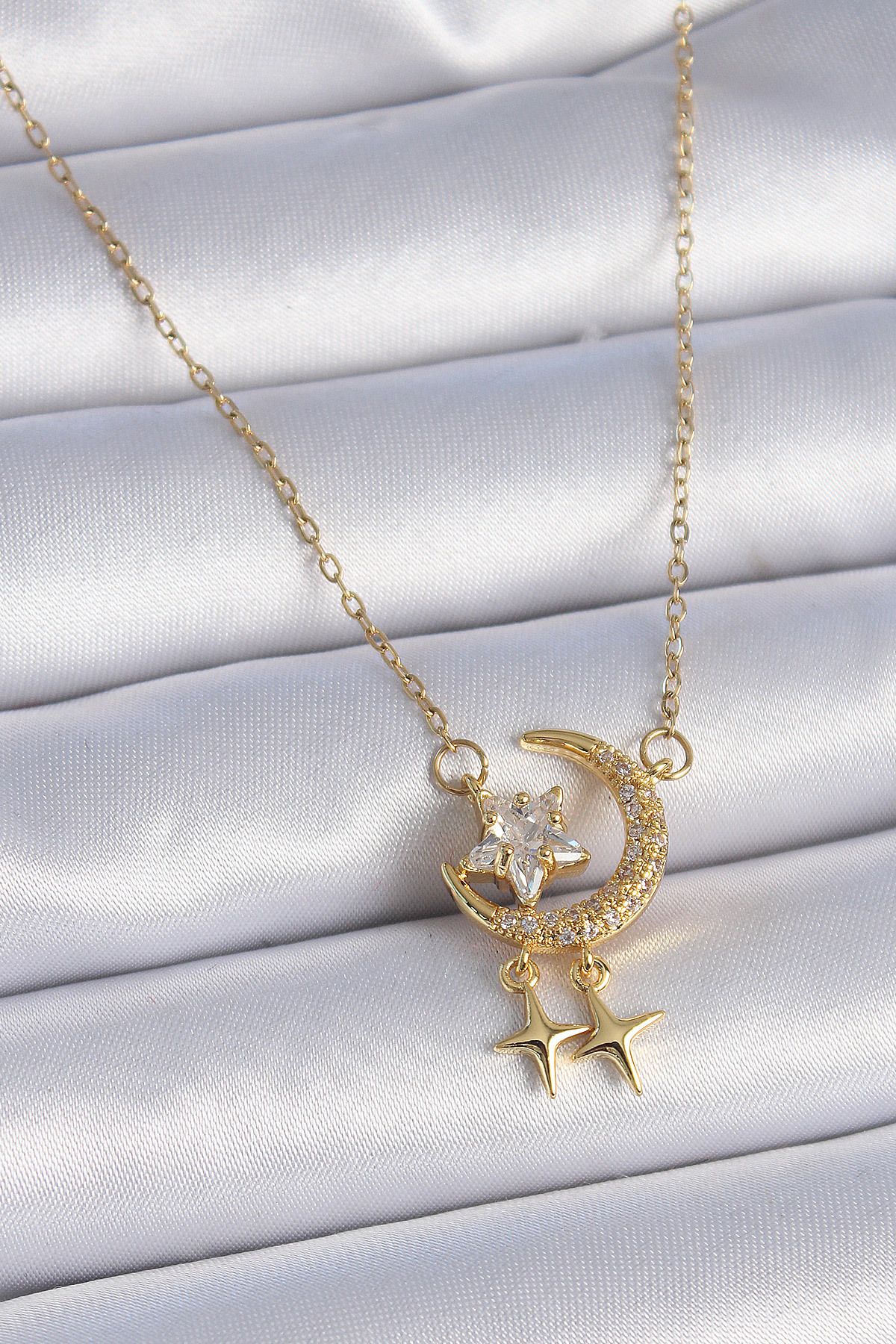 MMB Boutique 316L Çelik Zincir Gold Renk Zirkon Taşlı Hilal Model Yıldız Detay Kadın Kolye