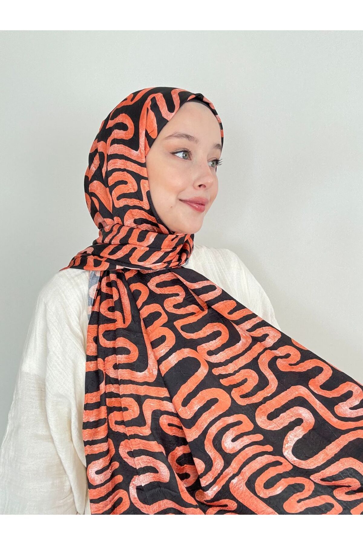 Modakaşmir-Abstract Wave Pattern Shiny Bamboo Shawl 3