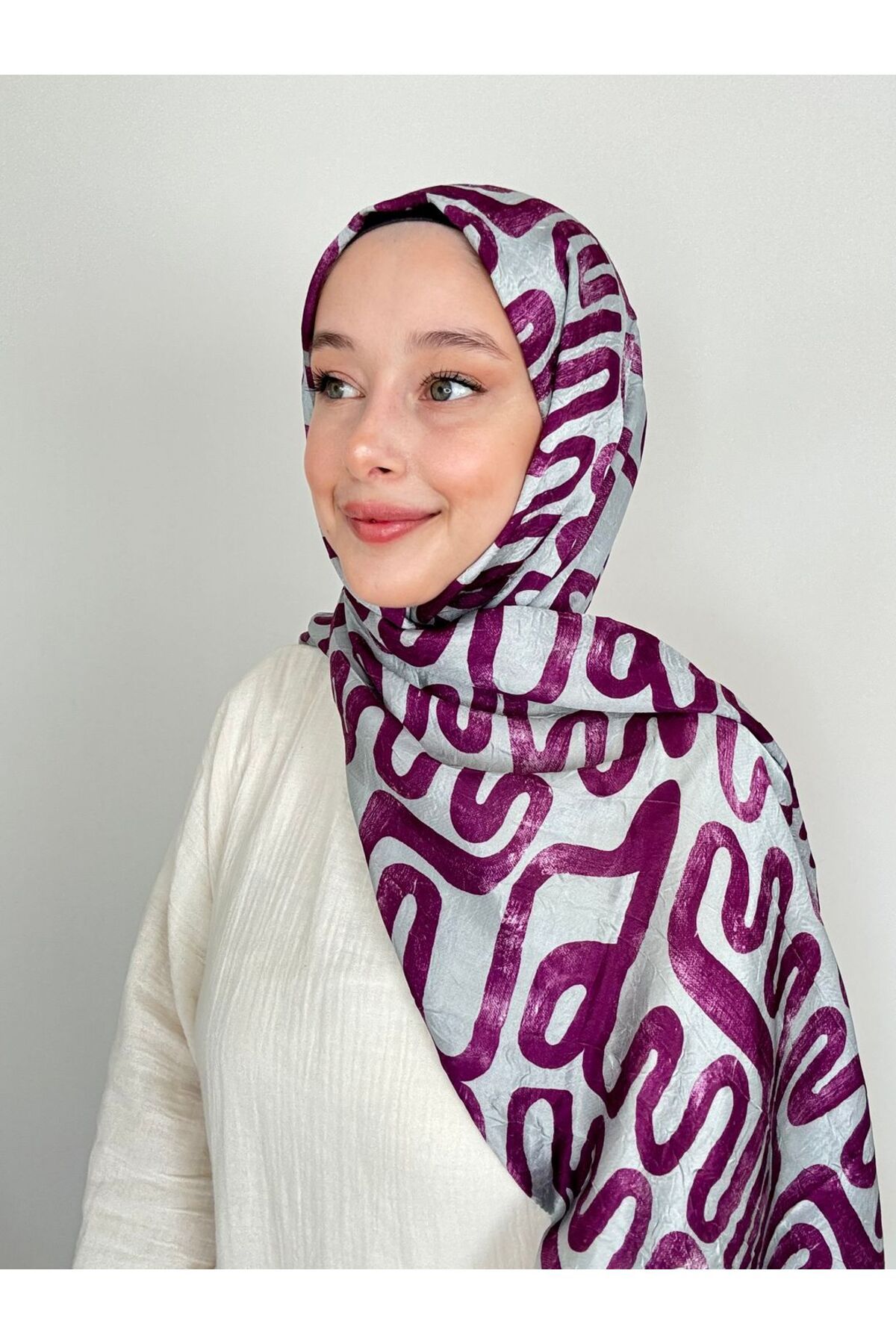 Modakaşmir-Abstract Wave Pattern Shiny Bamboo Shawl 2