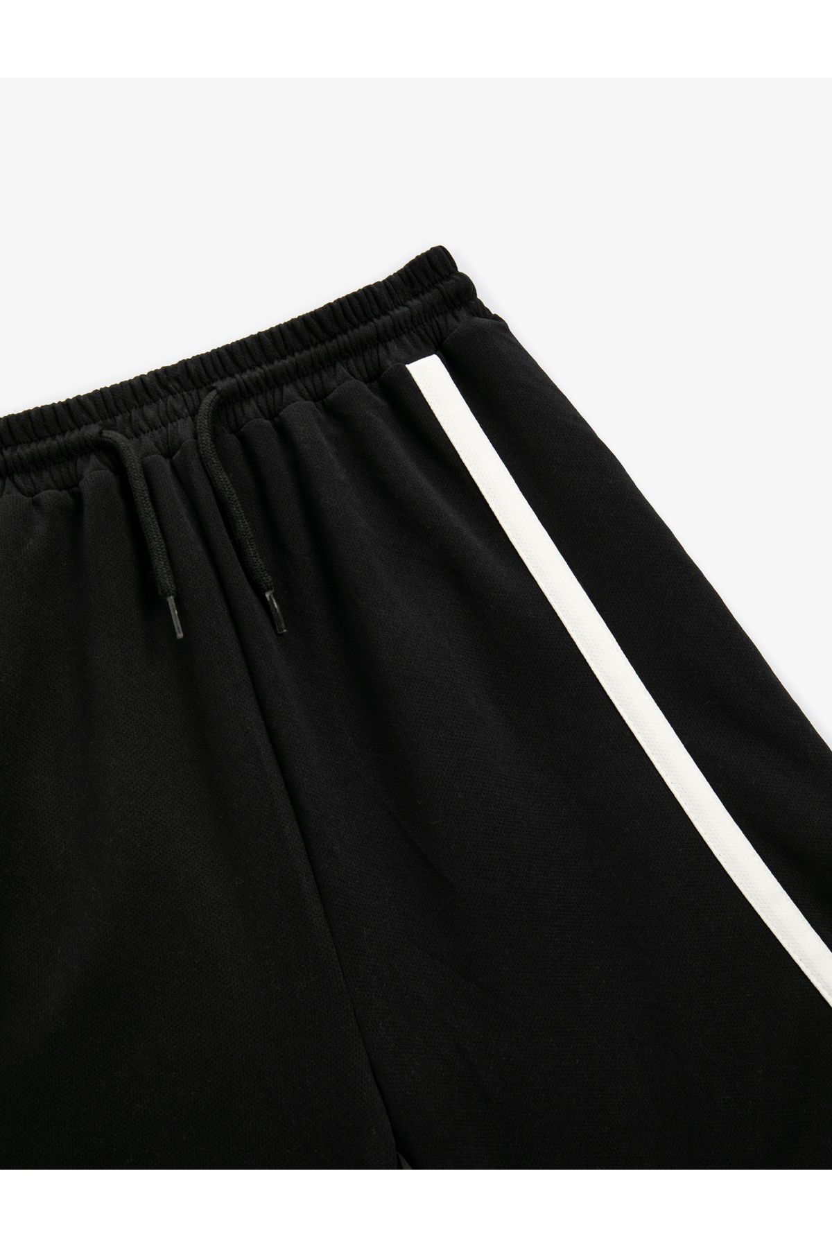 Koton-Pantaloni scurți color block - cu talie elastică 5