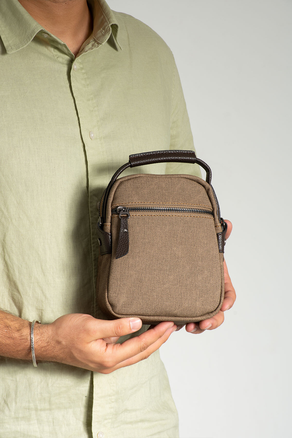 M 413 Mega Bag Erkek Omuz Askılı Portföy Çanta, El Çantası