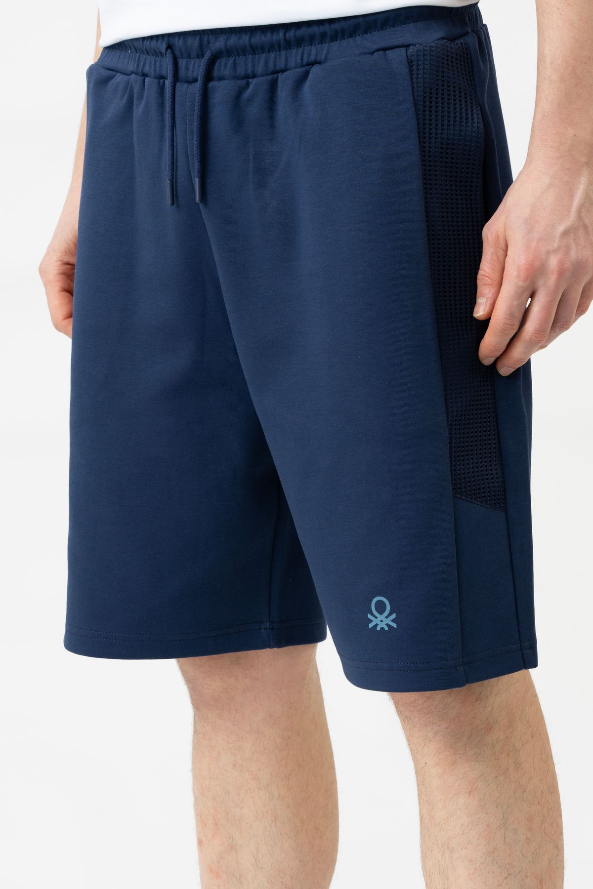 Benetton-Pantaloni scurți Benetton pentru bărbați - bleumarin 2
