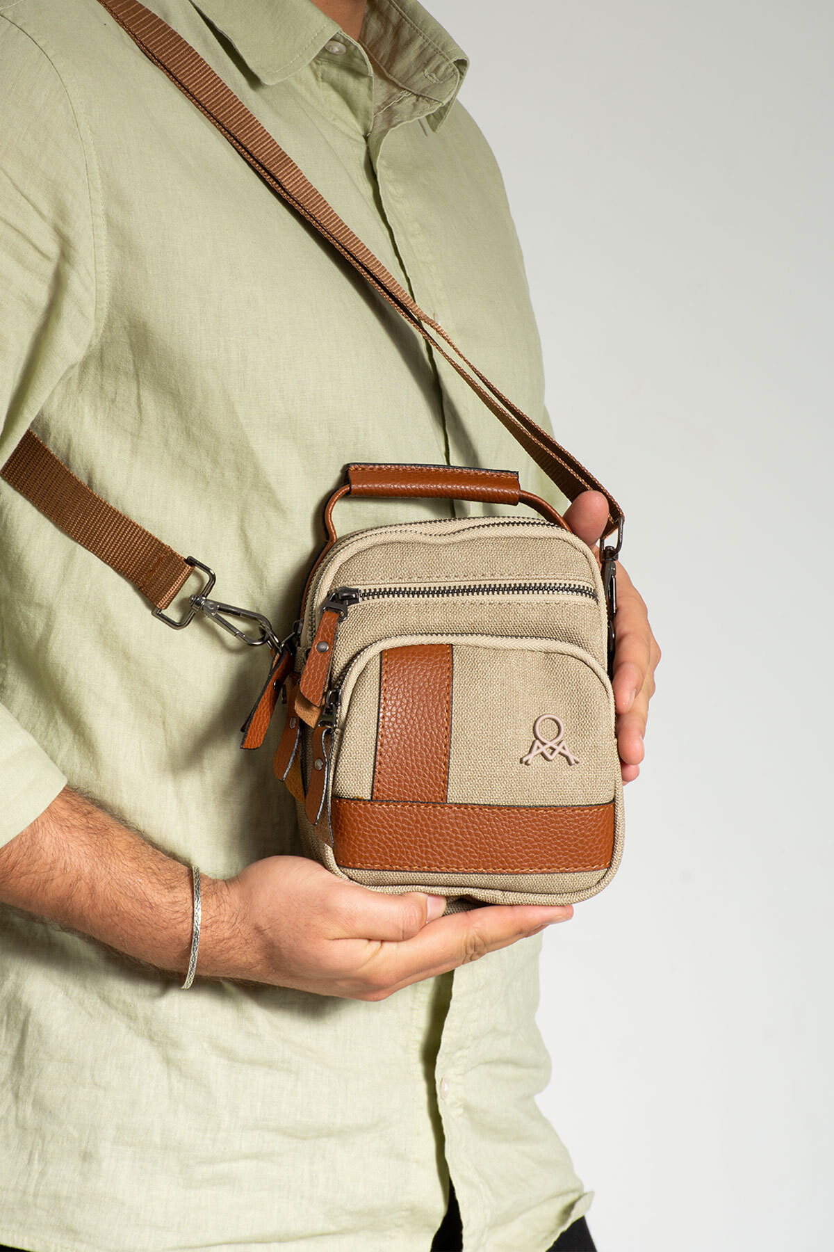 M 413 Mega Bag Erkek Omuz Askılı Portföy Çanta, El Çantası