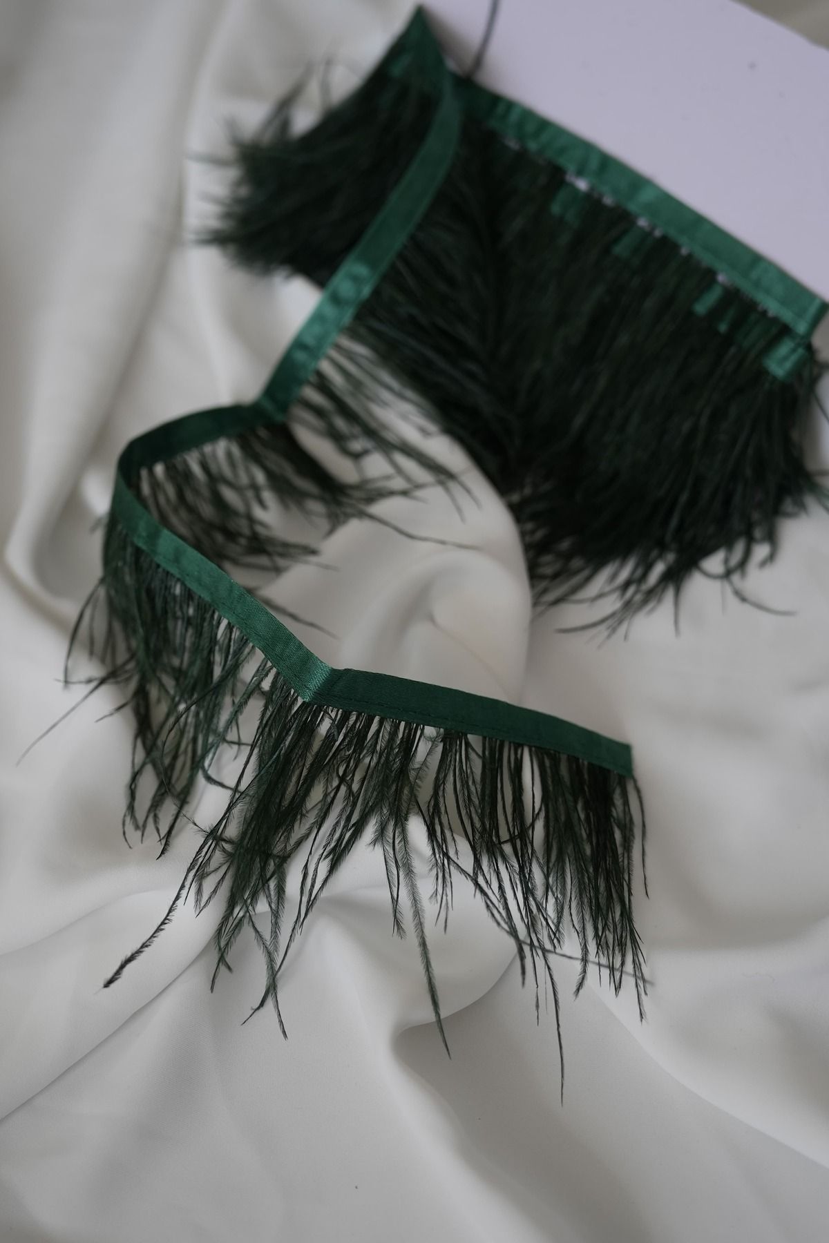 İstoria Bridal-Emerald Green 1 Meter Camel Feather - Otriş and Hobby Decorating Feather 2