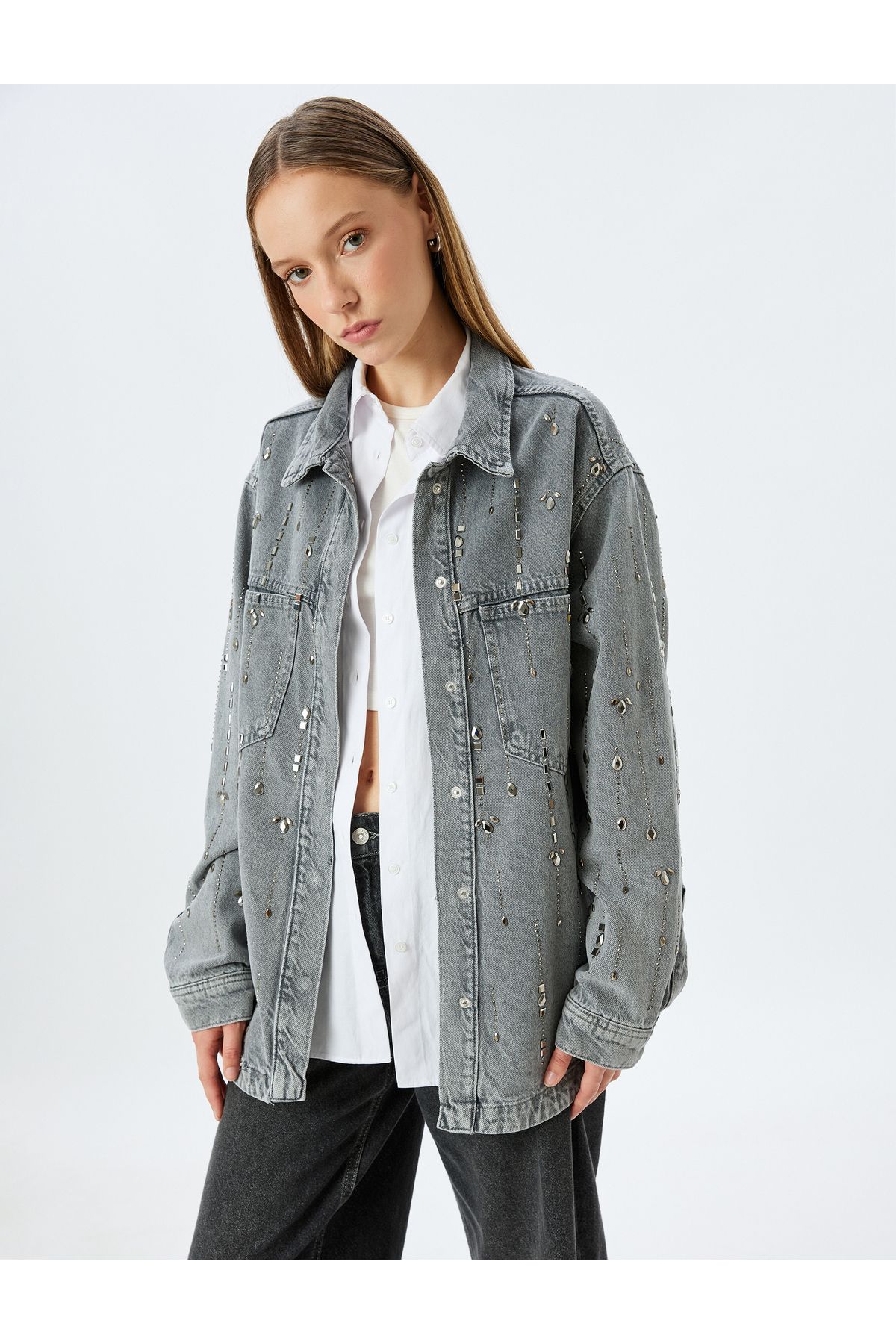 Koton-Stoned Pocket Detailed Buttoned Classic Collar Denim Jacket 4