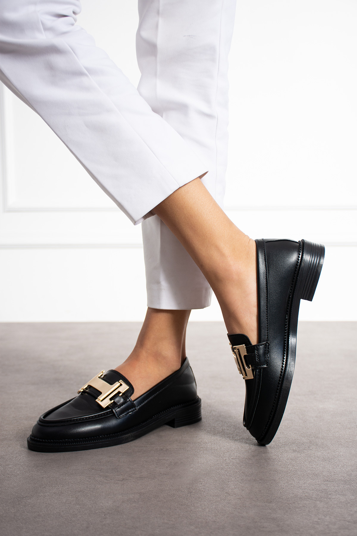 Pazzyonez Kadın Siyah Cilt Günlük Rahat Casual Kalvaniz Tokalı Klasik Loafer Ayakkabı görsel 6