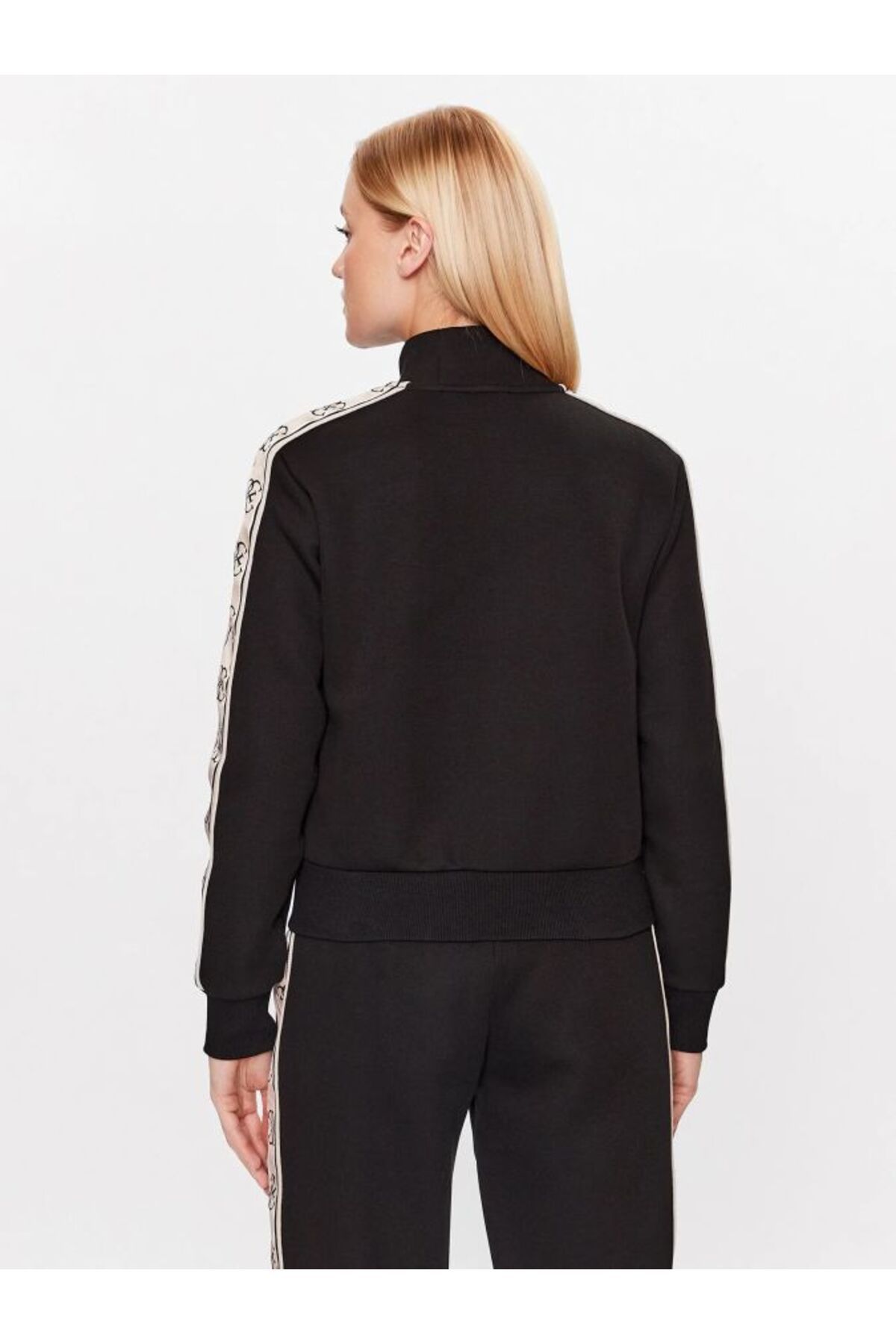 Guess-Mikiny 2