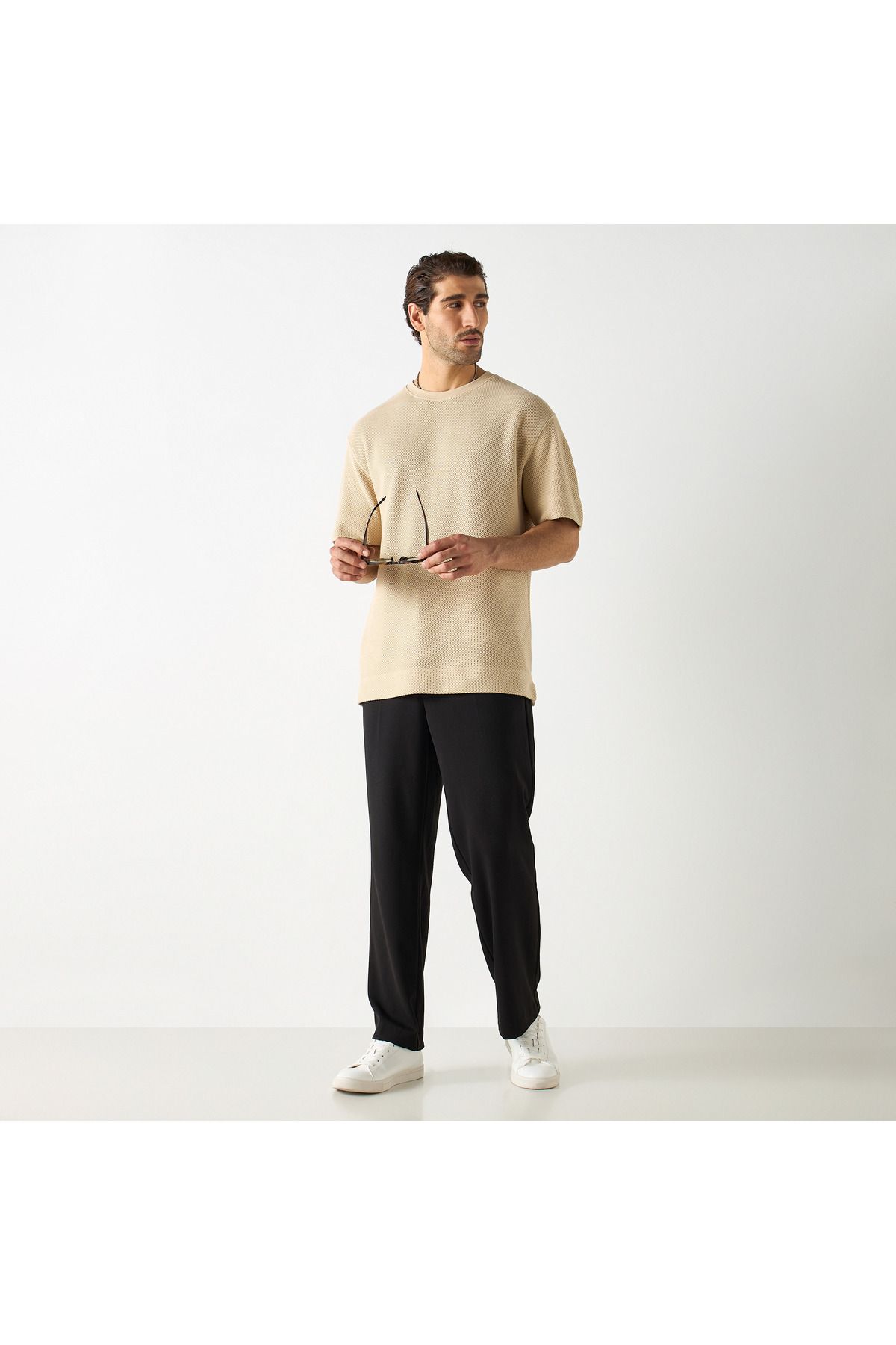 Iconic-Textured Crew Neck T-shirt with Short Sleeves 2