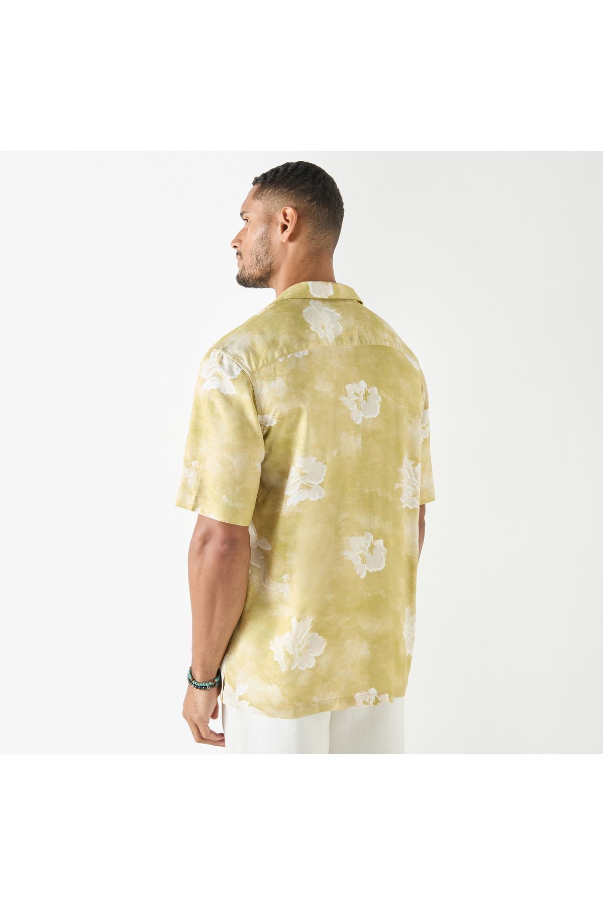 Iconic-All-Over Print Shirt with Camp Collar and Short Sleeves 3