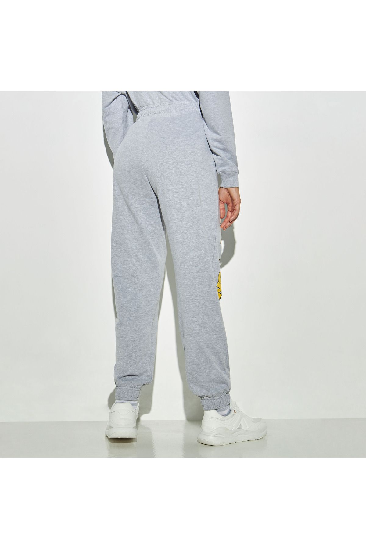 SP Characters-Looney Tunes Print Relaxed Fit Joggers with Drawstring Closure and Pockets 3