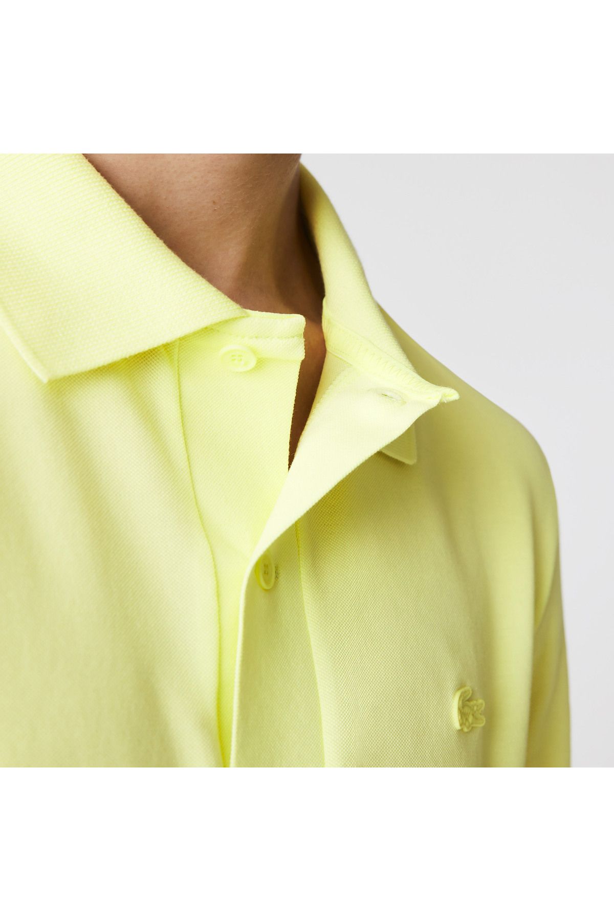 تی شرت یقه پولو زرد مردانه فعال باریک چوگان Lacoste
