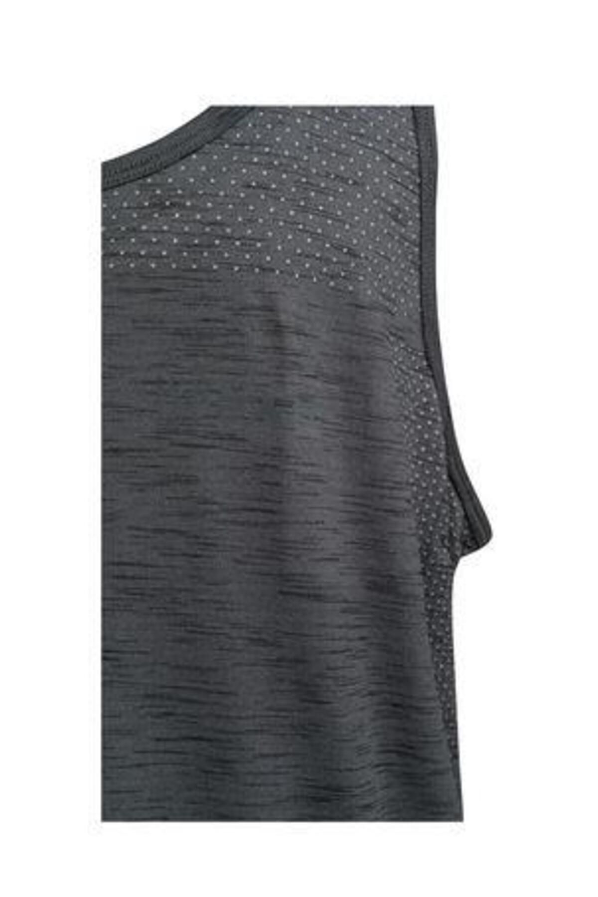 2AS-Timpala Seamless Athlete 3