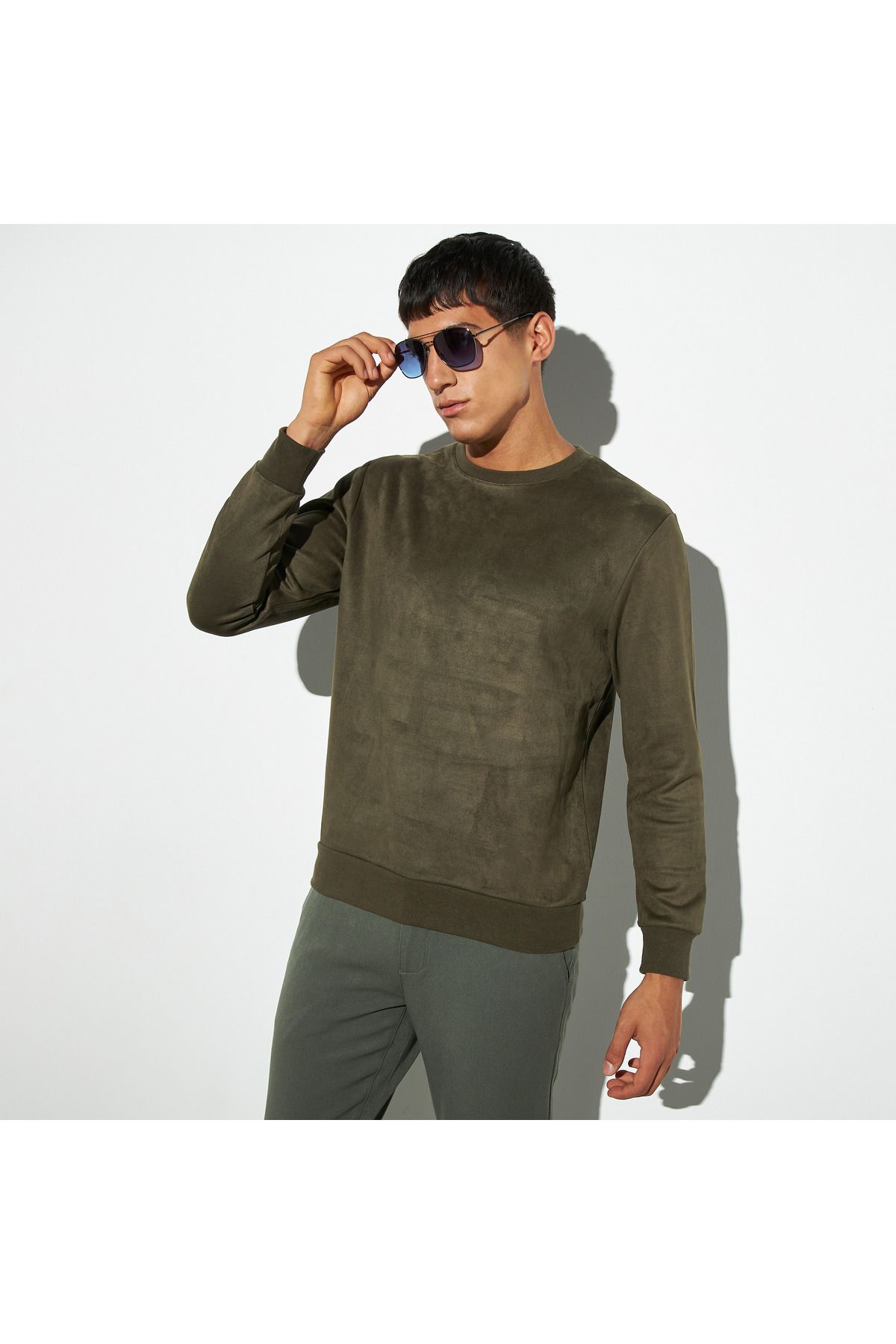 Iconic-Solid Pablo Suede Sweatshirt with Crew Neck and Long Sleeves 1