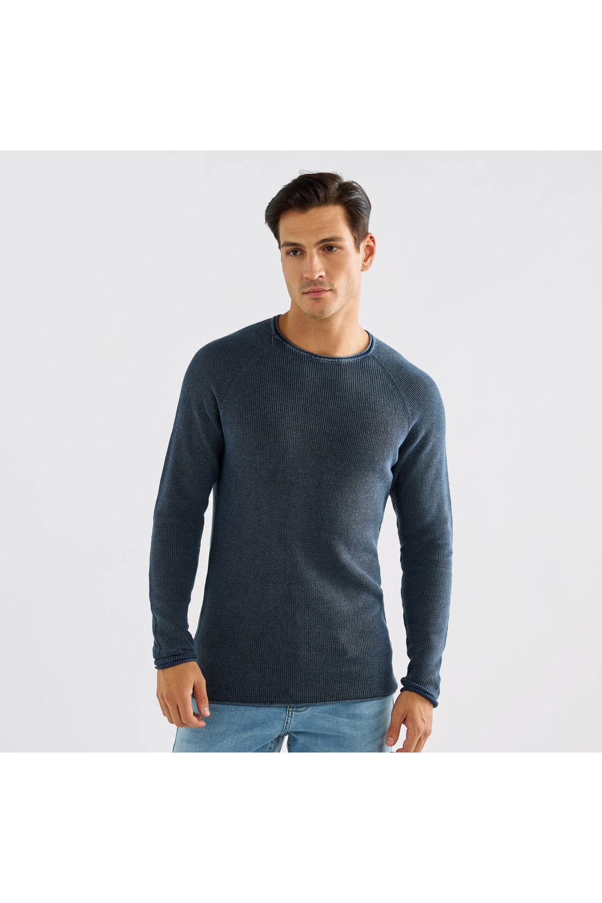FAV-Textured Sweater with Long Sleeves and Crew Neck 1