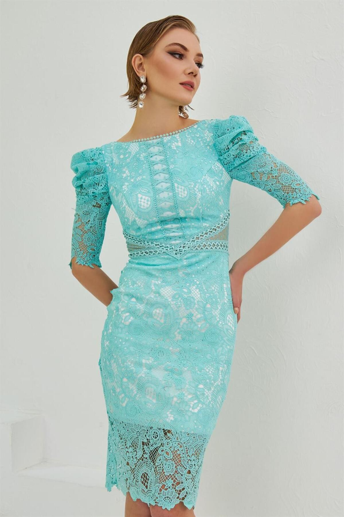 Carmen-Mint Lace Sleeve Flounce Prom Dress 3