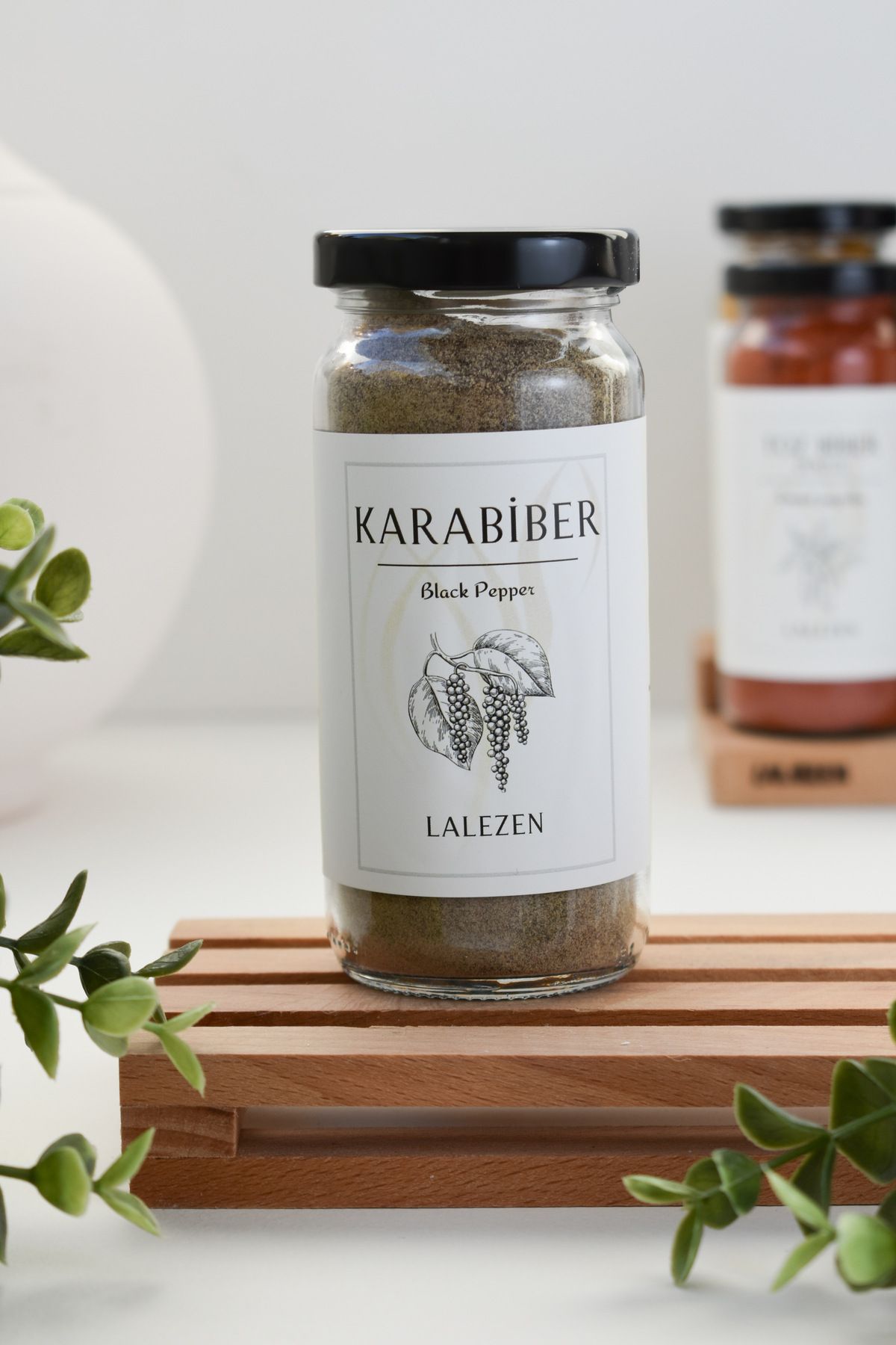 LALEZEN Karabiber Toz - Öğütülmüş Karabiber 125 gr (CAM KAVANOZ)