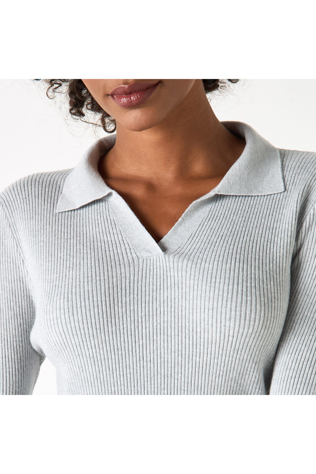 2Xtremz-Ribbed Sweater with Long Sleeves and Collared Neckline 4