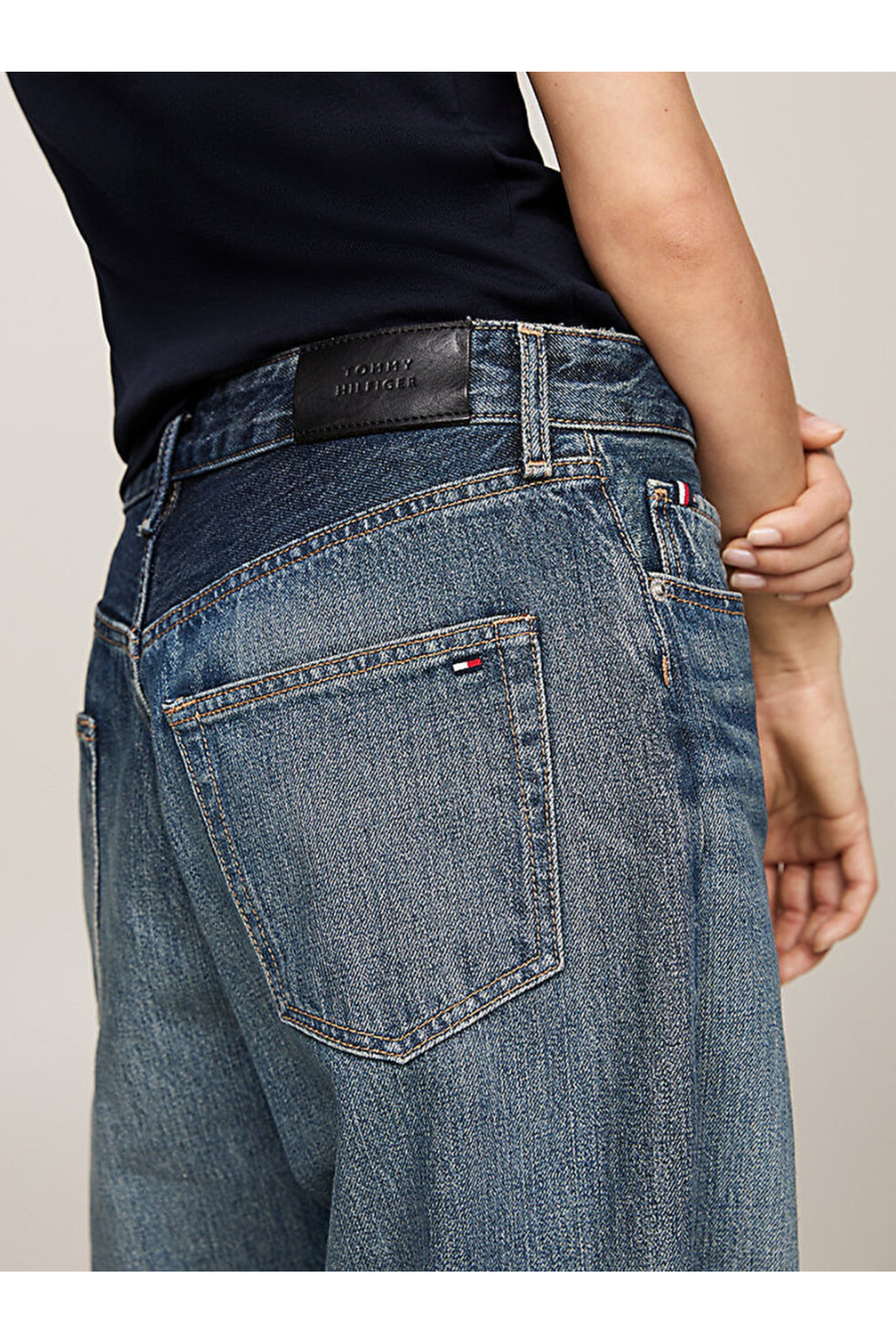 Tommy Hilfiger Mid Rise Loose Straight Leg Jeans Fiyatı, Yorumları