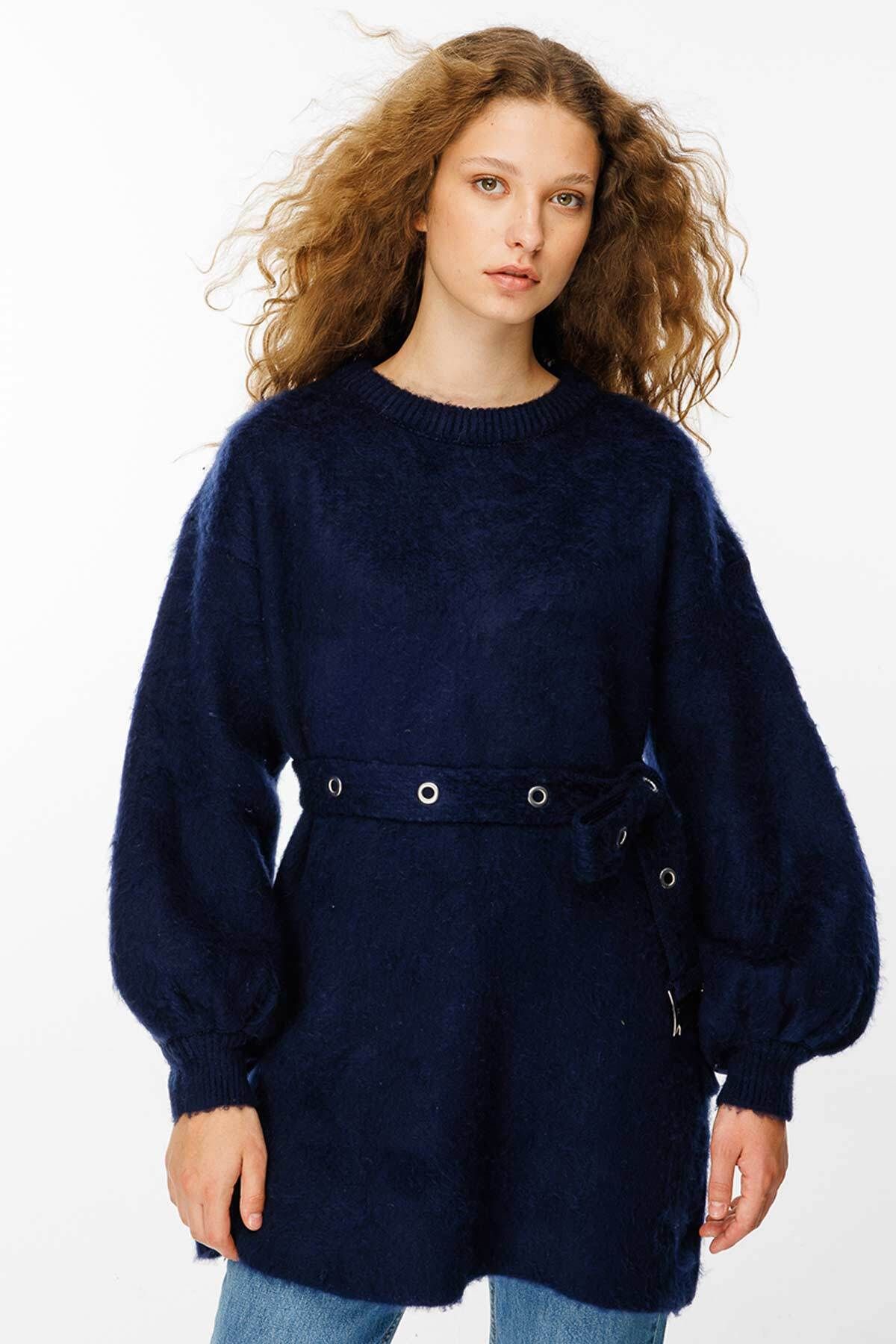 Hooopstore-Navy Blue Sweater with Belted Bird Eyes 1