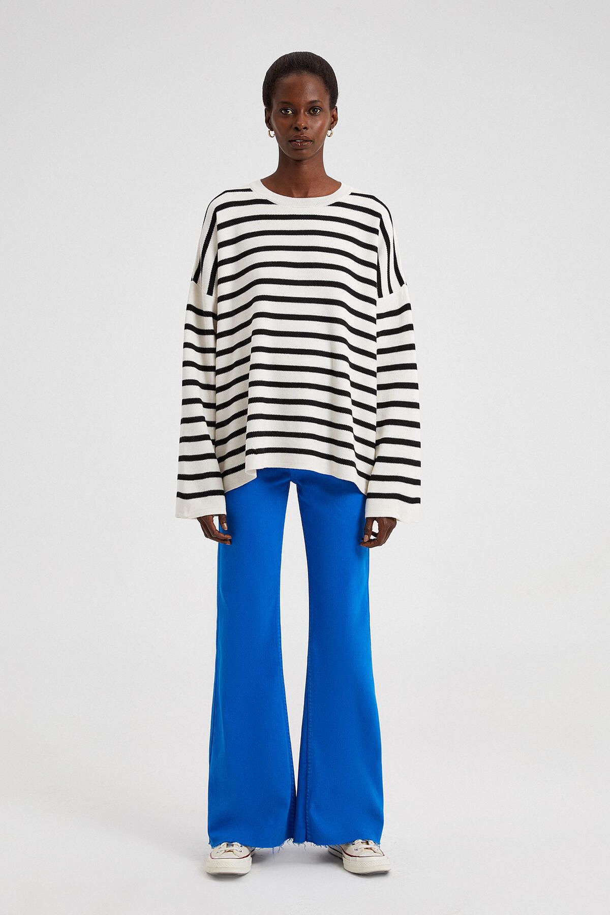 Touché Privé-Knitwear Sweater - Striped Design 2