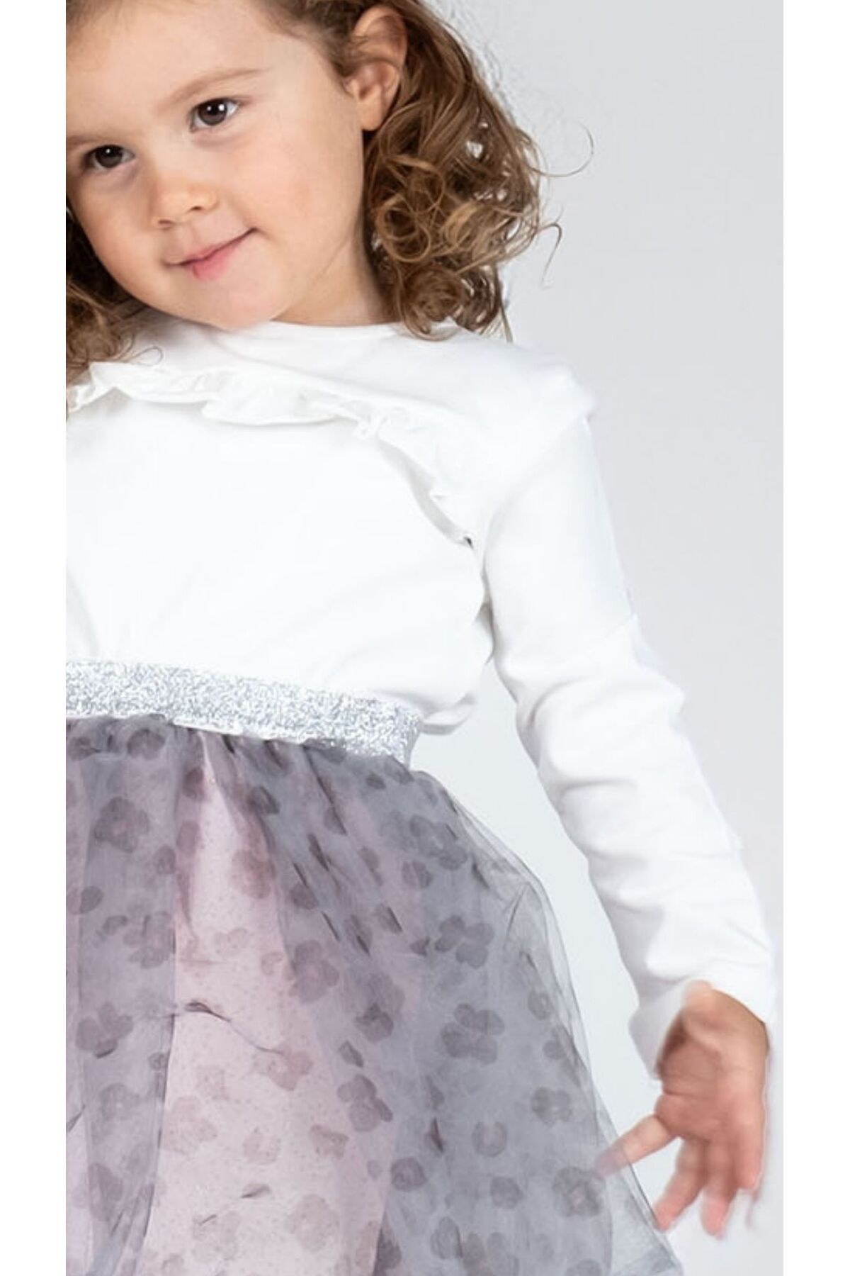 Kyron-Elegant Girl's Blouse – Ruffle Detailed Design 4